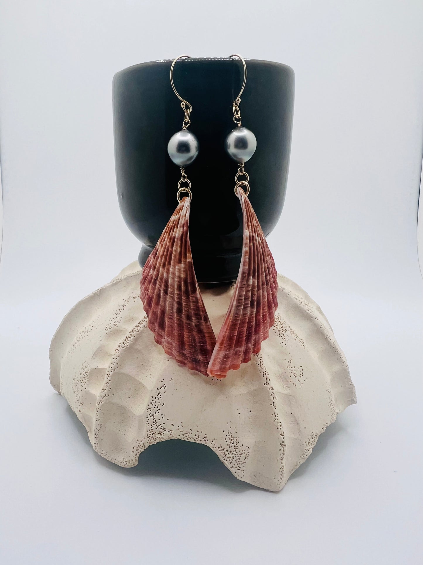 Tahitian Pearl Shell Earrings - Red
