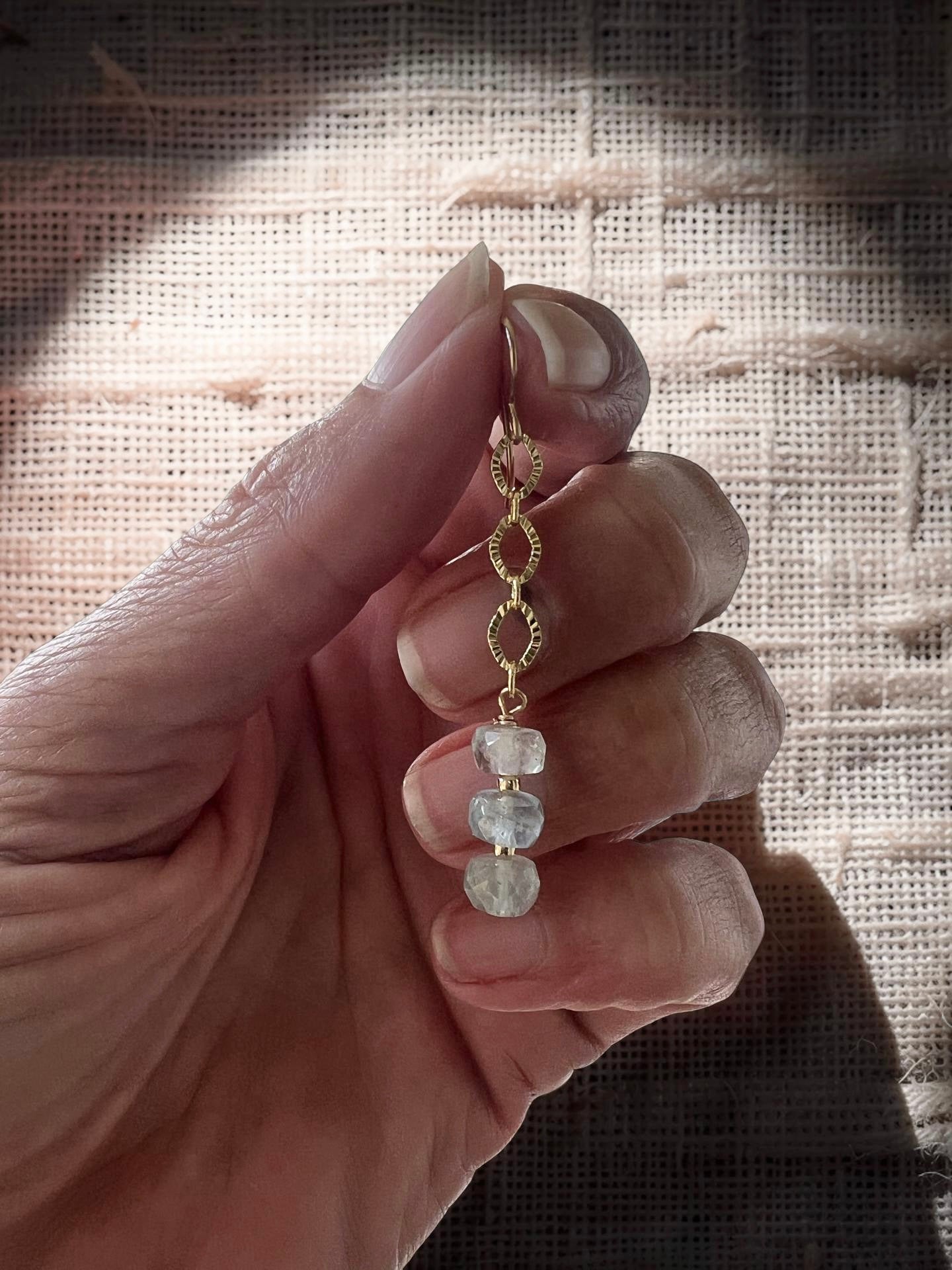Moss Aquamarine Starburst Chain Earrings