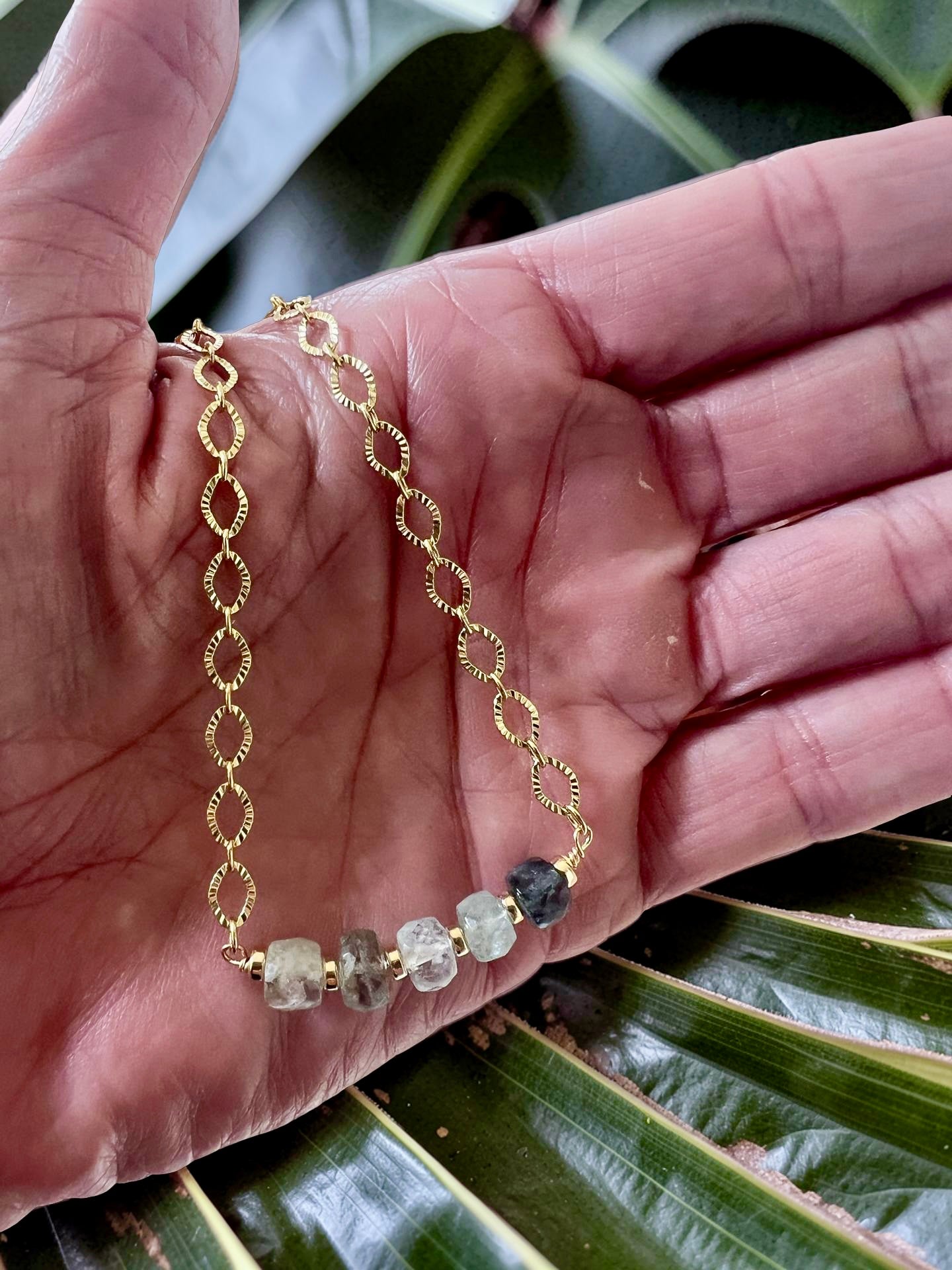 Moss Aquamarine Starburst Chain Necklace