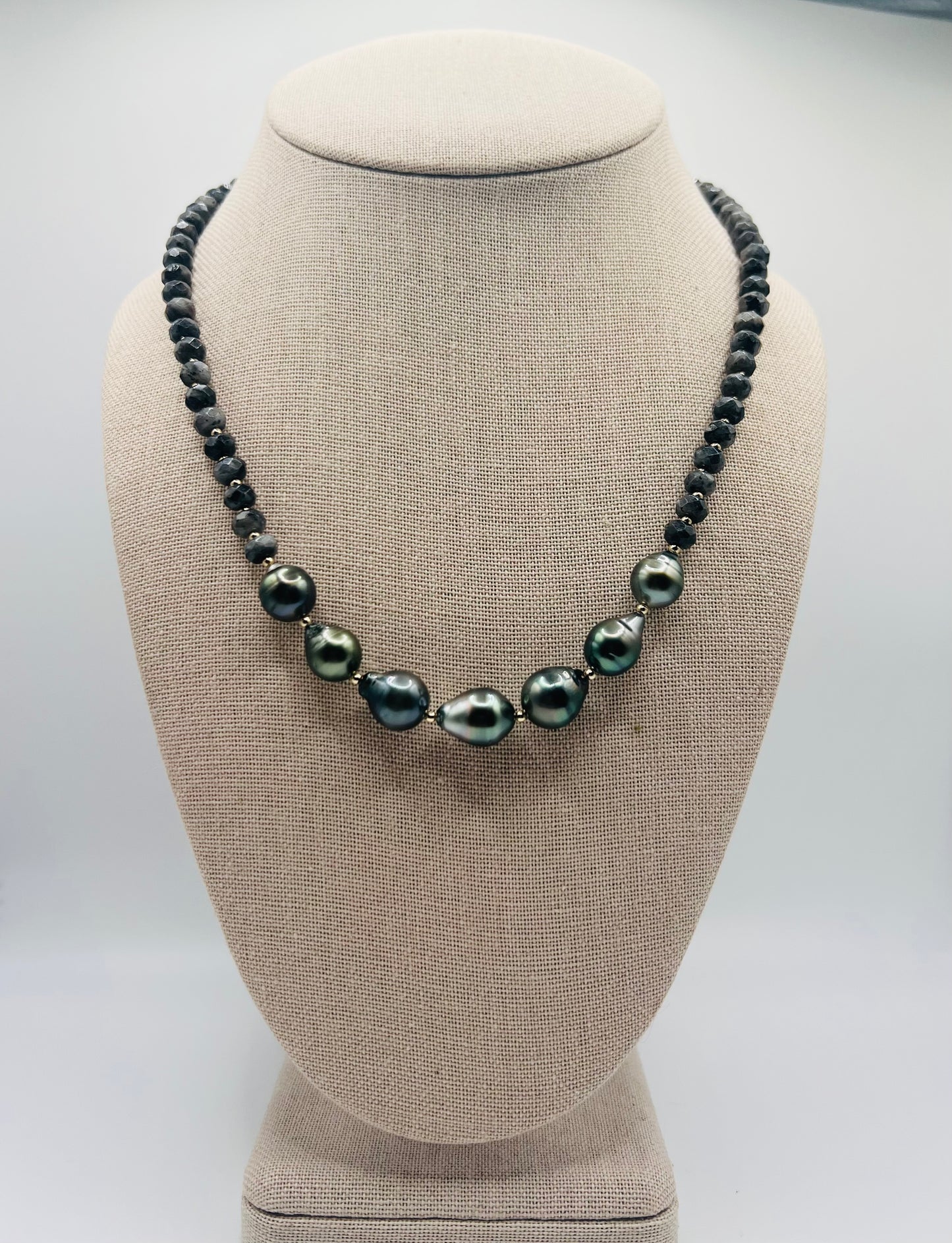 Fa-La-Labradorite Necklace