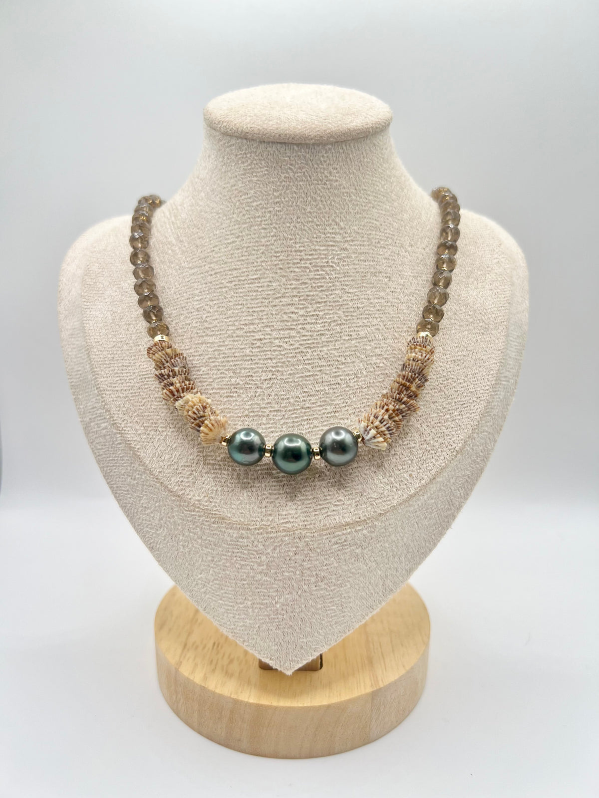 Smoky Opihi Awa Necklace