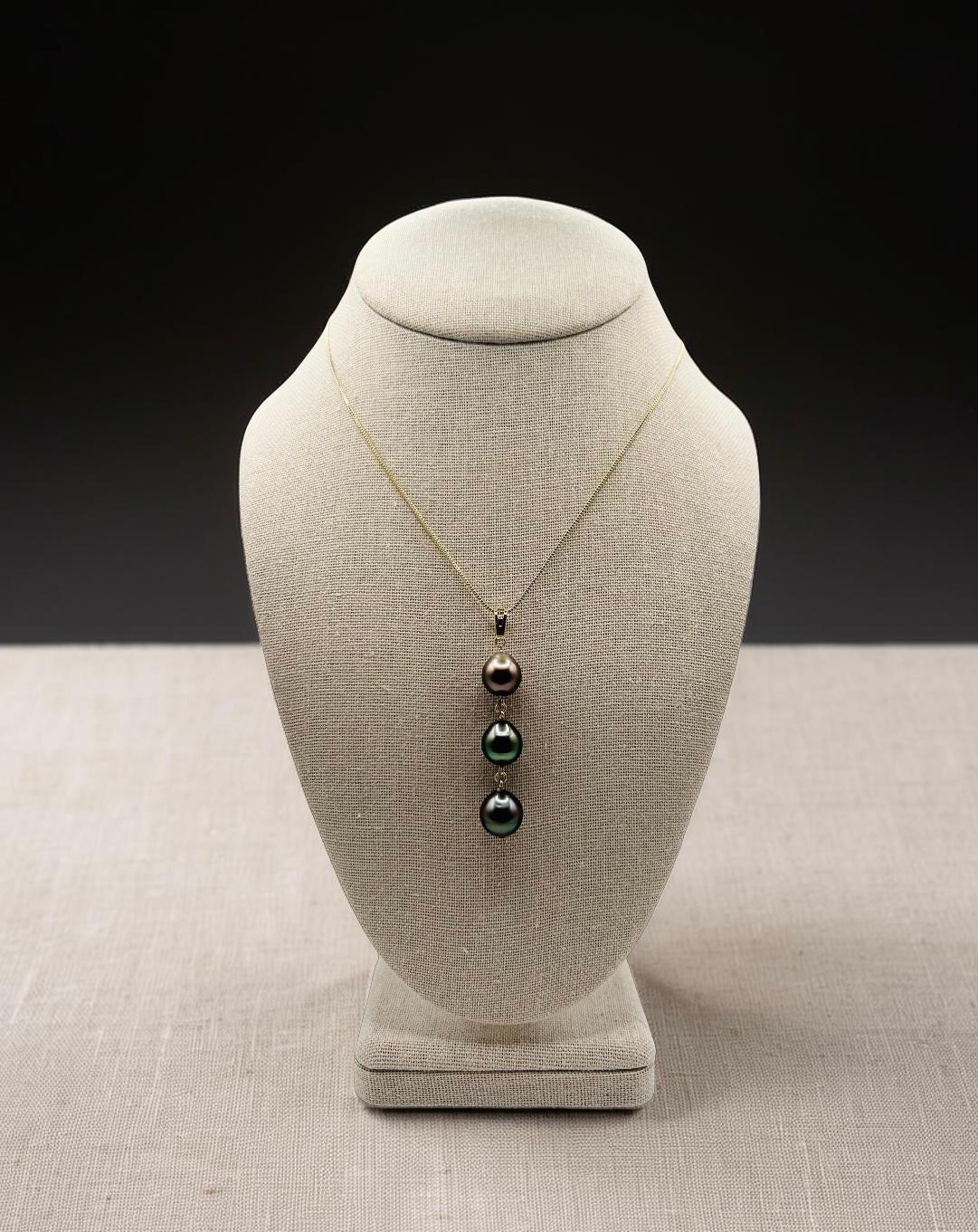 Tri-Color Tahitian Pendant Necklace