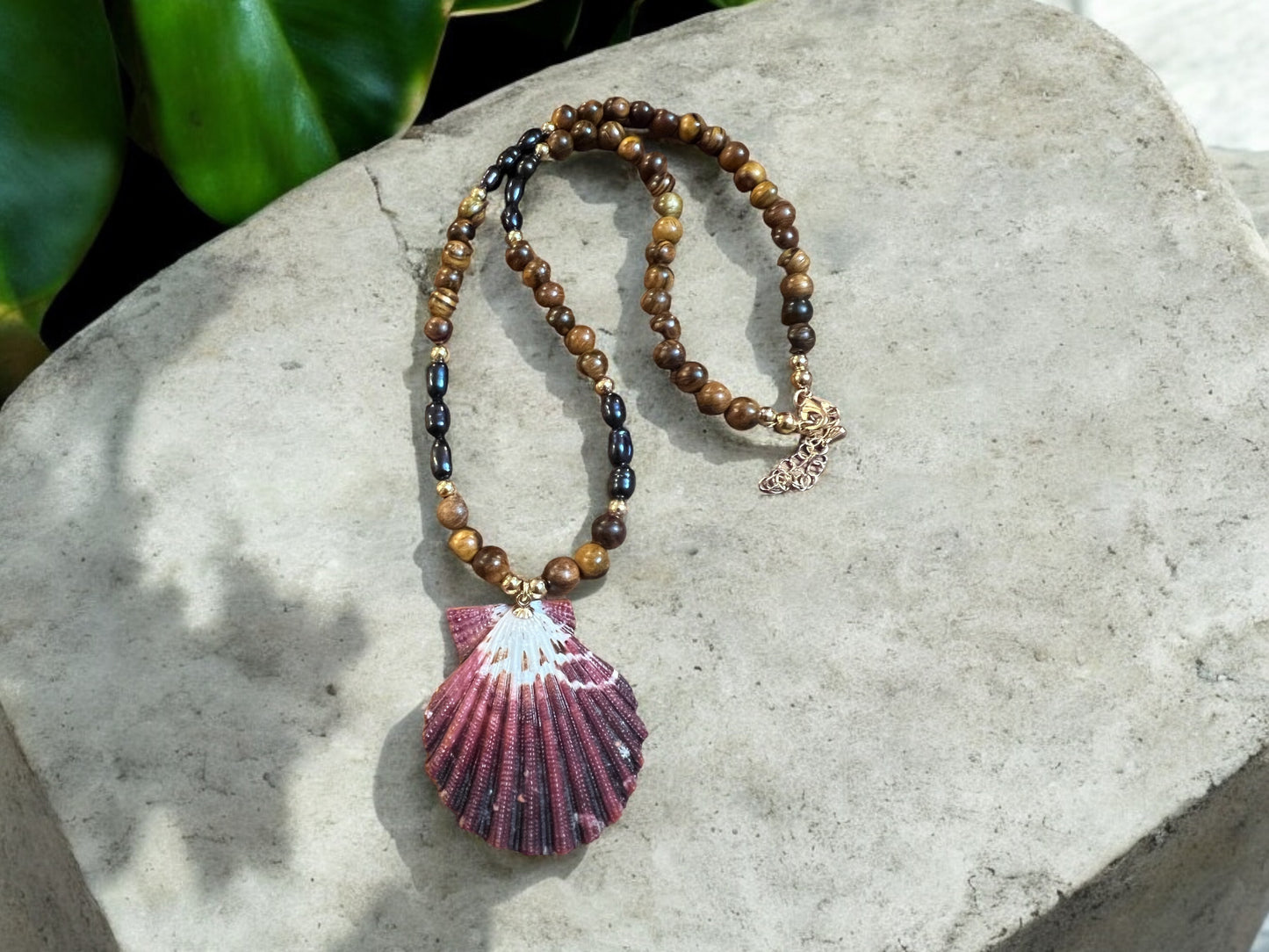 Royal Cloak Scallop Shell & Pearl Necklace