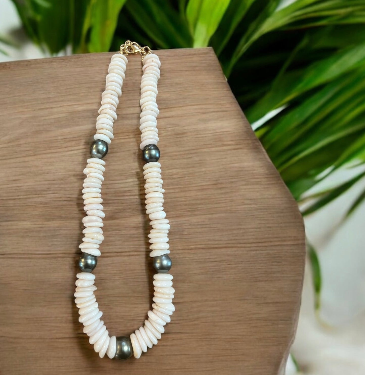 Green Tahitian & Puka Shell Necklace