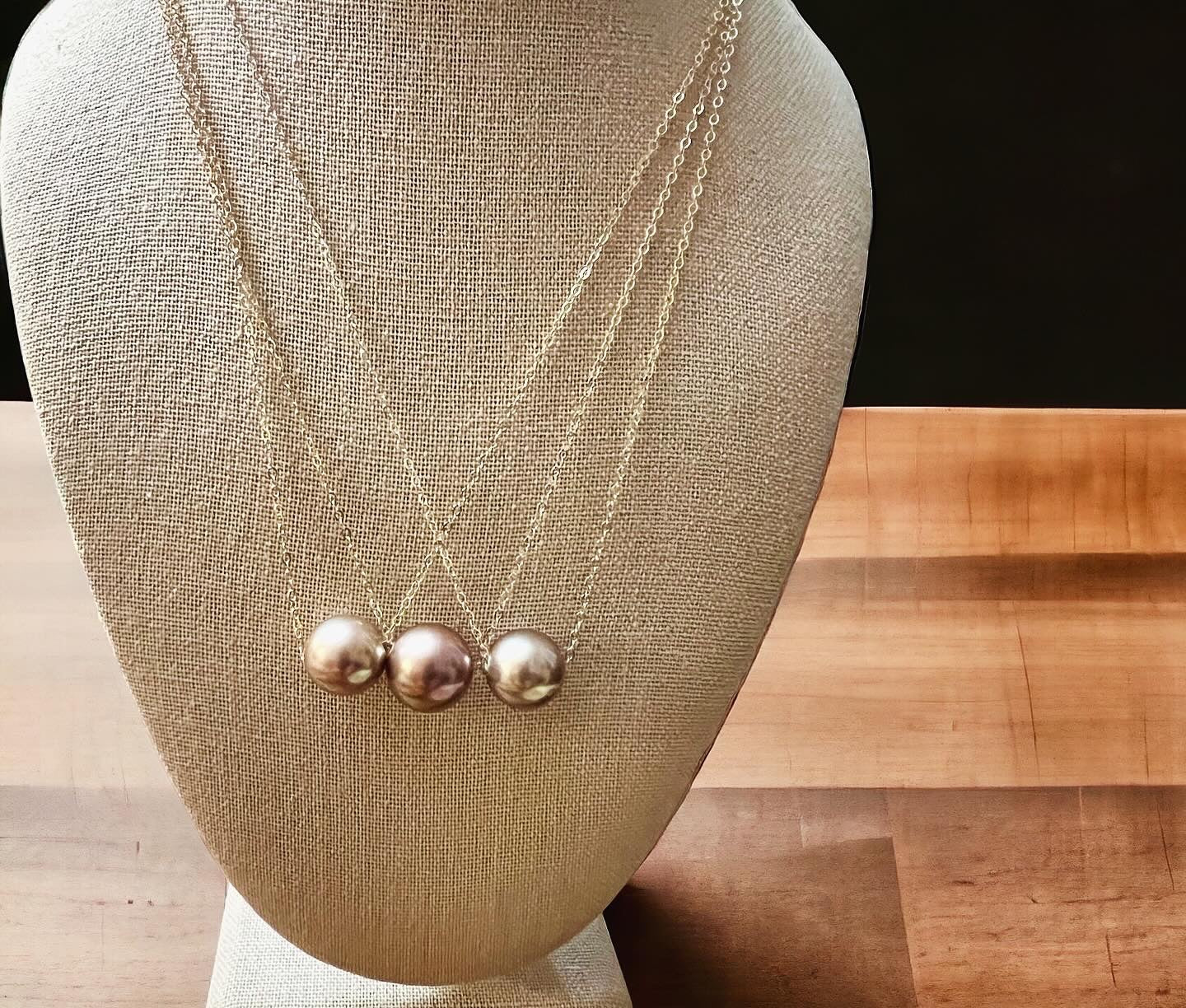 Edison Pearl Floating Necklace - Mauve