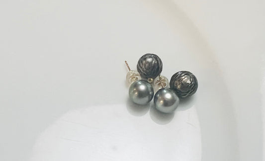 Double Tahitian Stud Earrings
