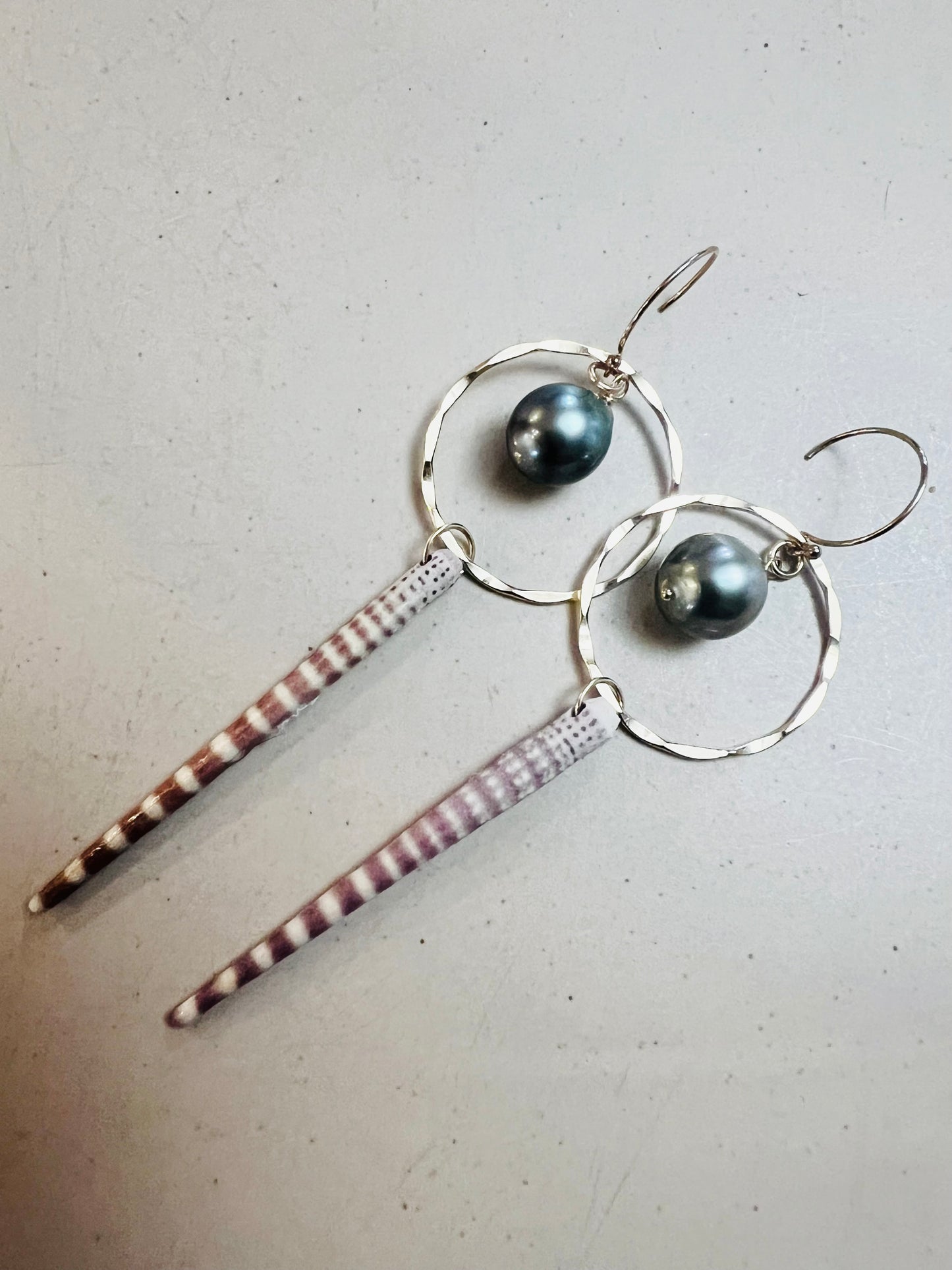 Tahitian & Lavender Wana Earrings