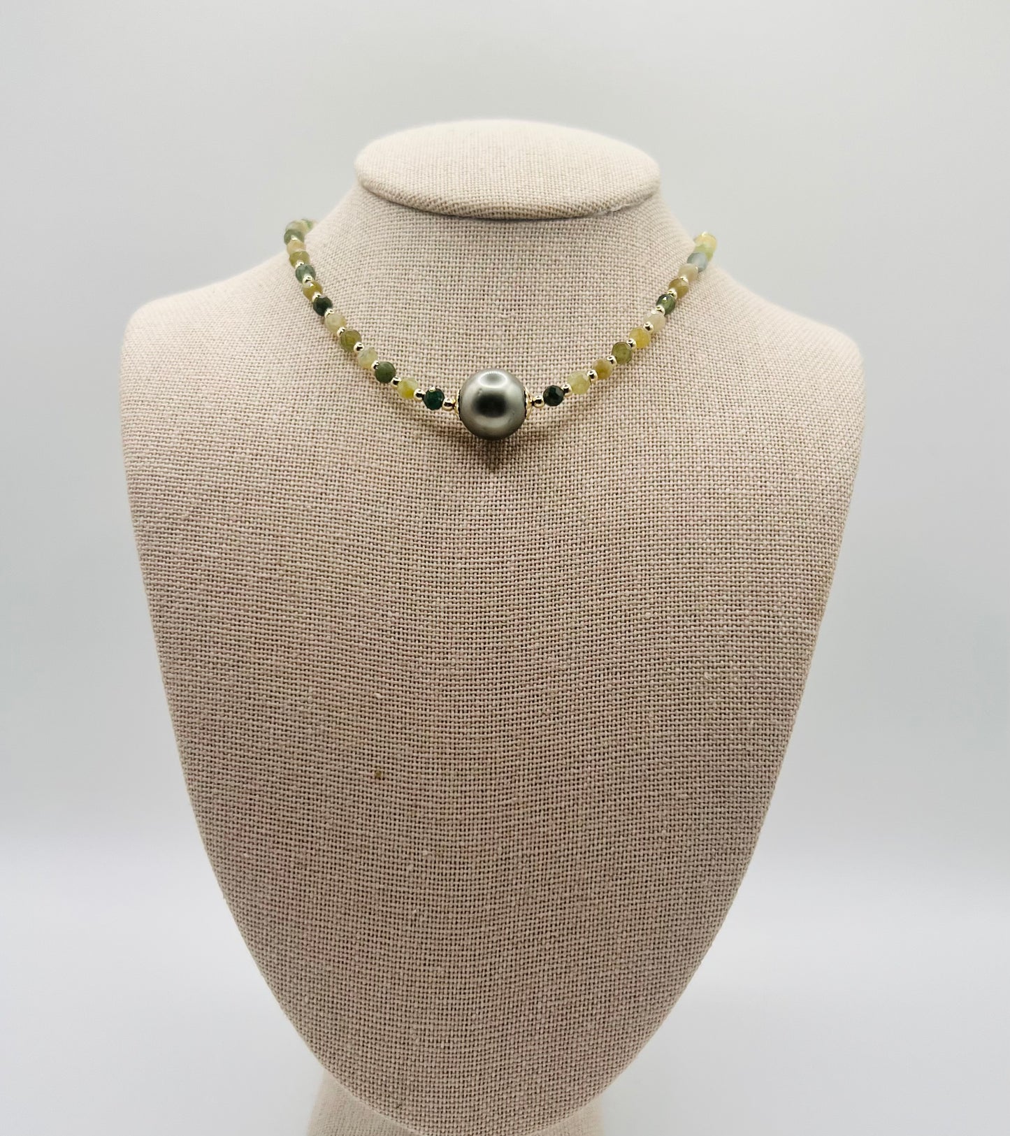 Tahitian & Jade Solitaire