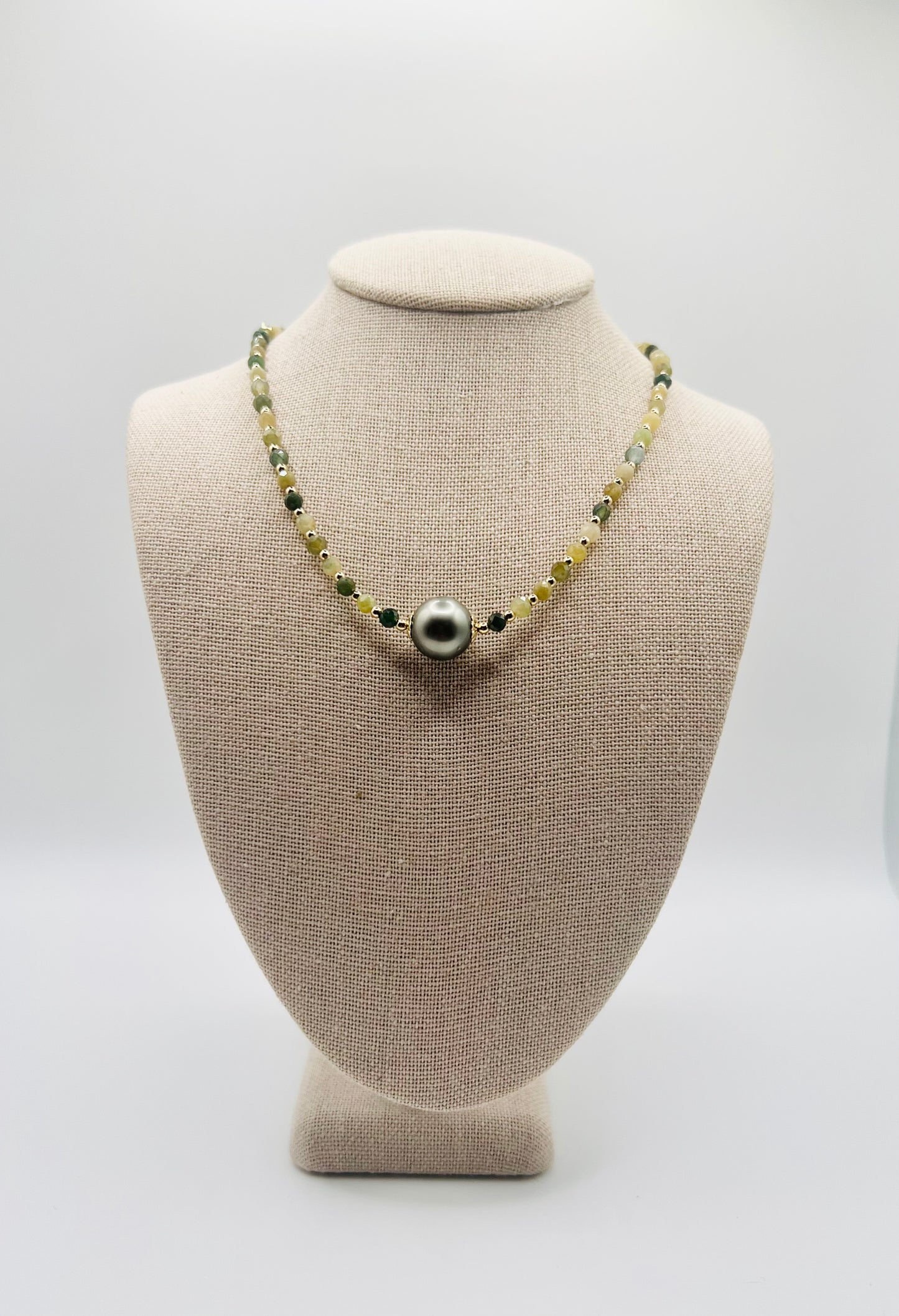 Tahitian & Jade Solitaire