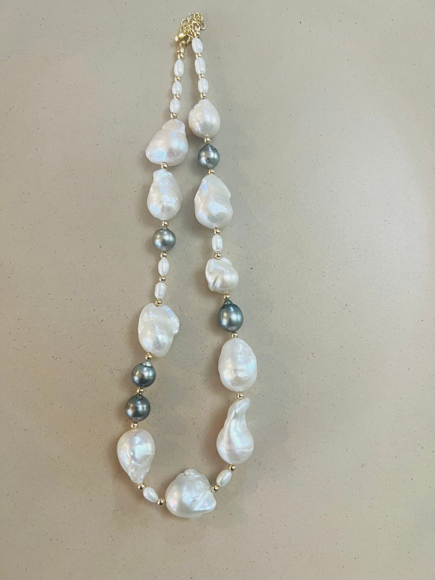 Mixed Pearl Necklace
