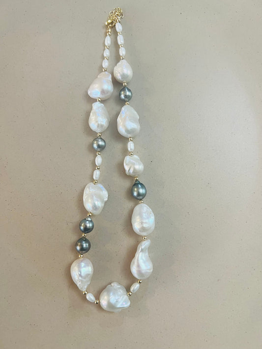 Mixed Pearl Necklace