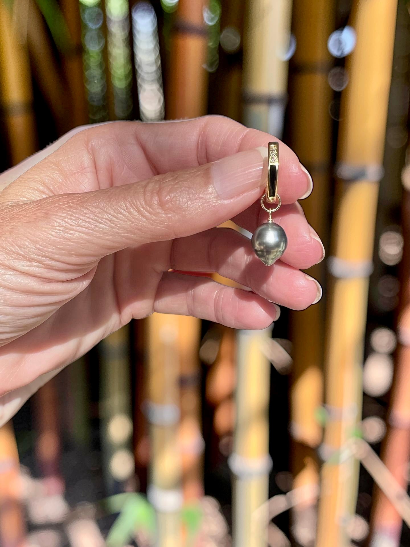 Day Trip Earrings - Black
