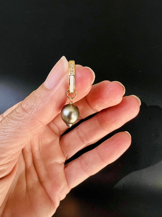 Day Trip Earrings - White