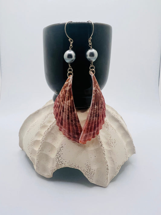 Tahitian Pearl Shell Earrings - Red