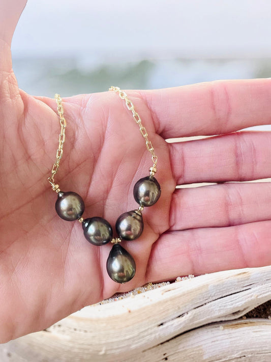 Tahitian V Chain Necklace