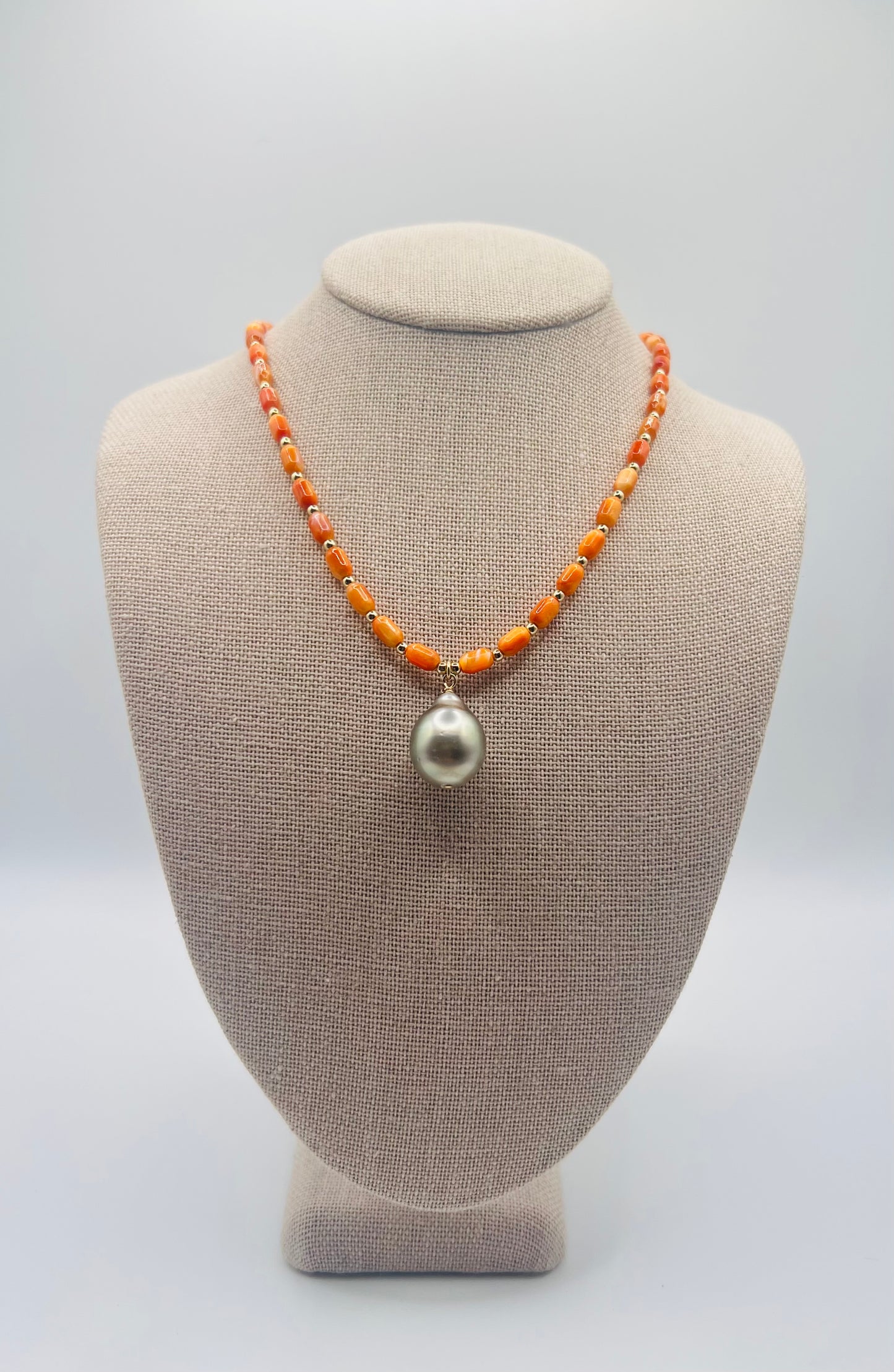 Spiny Oyster Tahitian Pendant Necklace