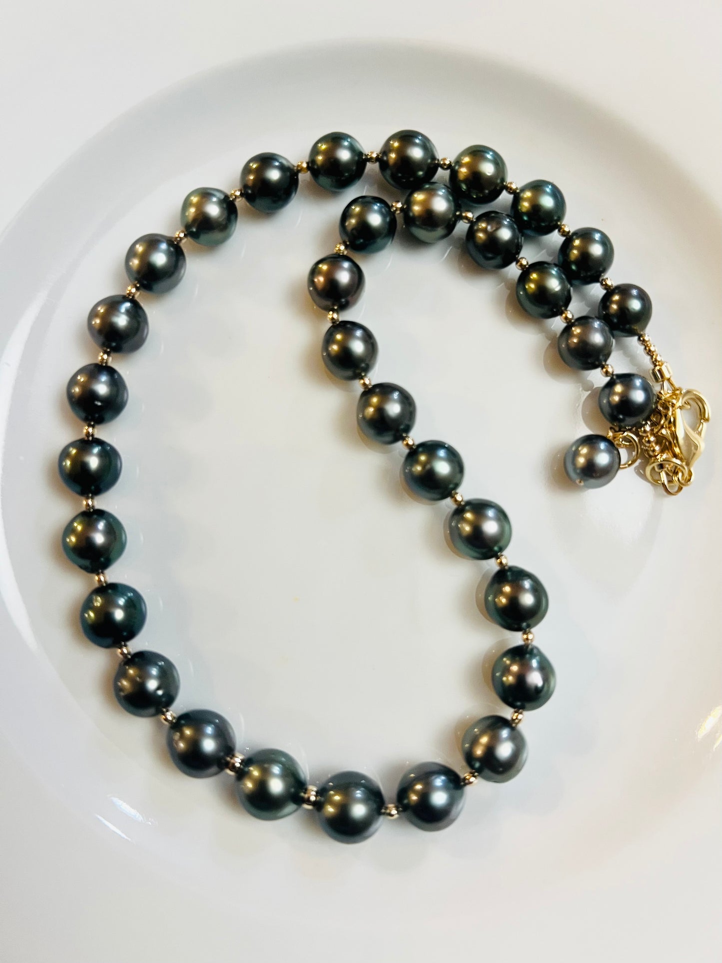 Jungle Green Tahitian Waterproof Necklace