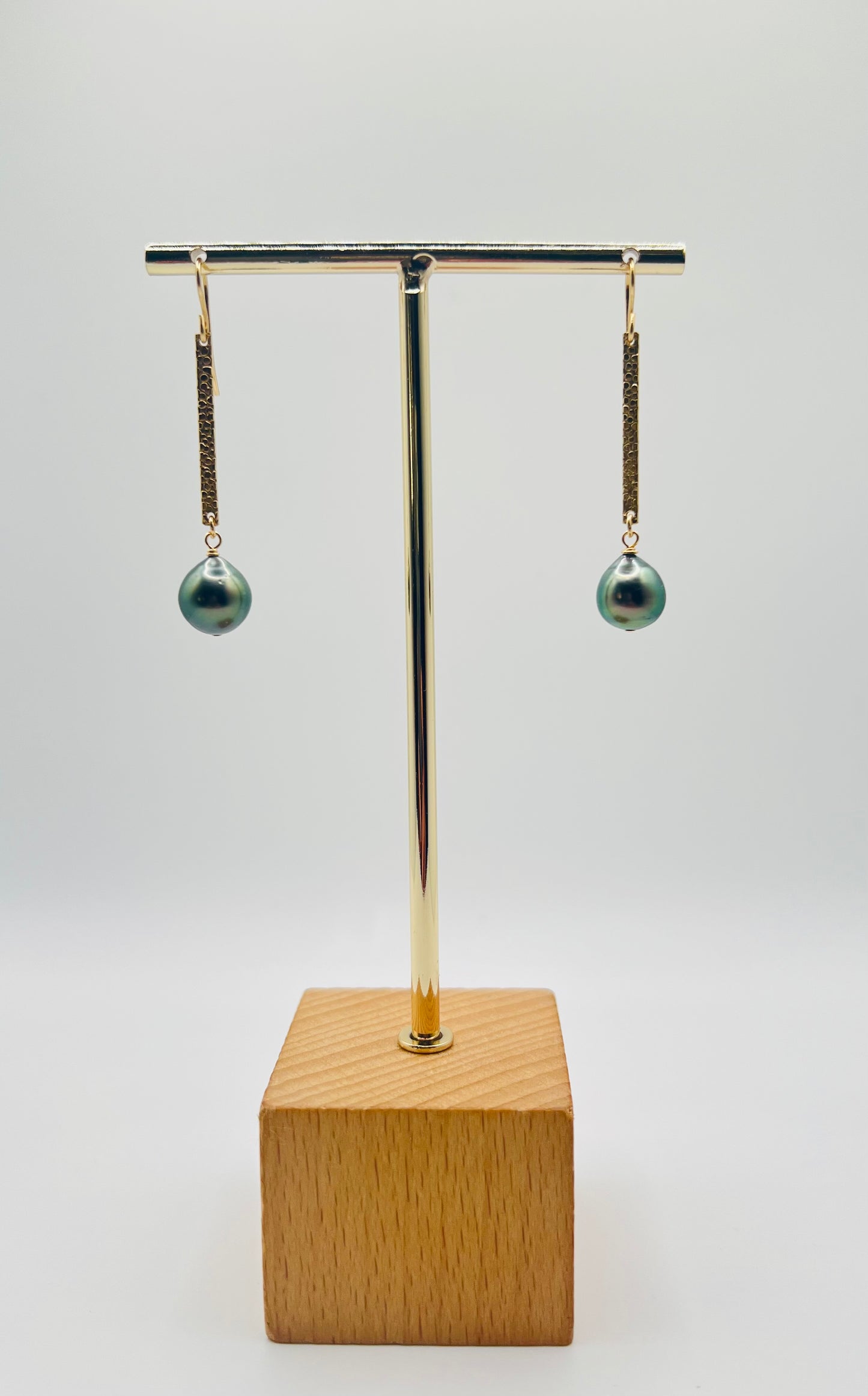 Tahitian Hammered Bar Earrings