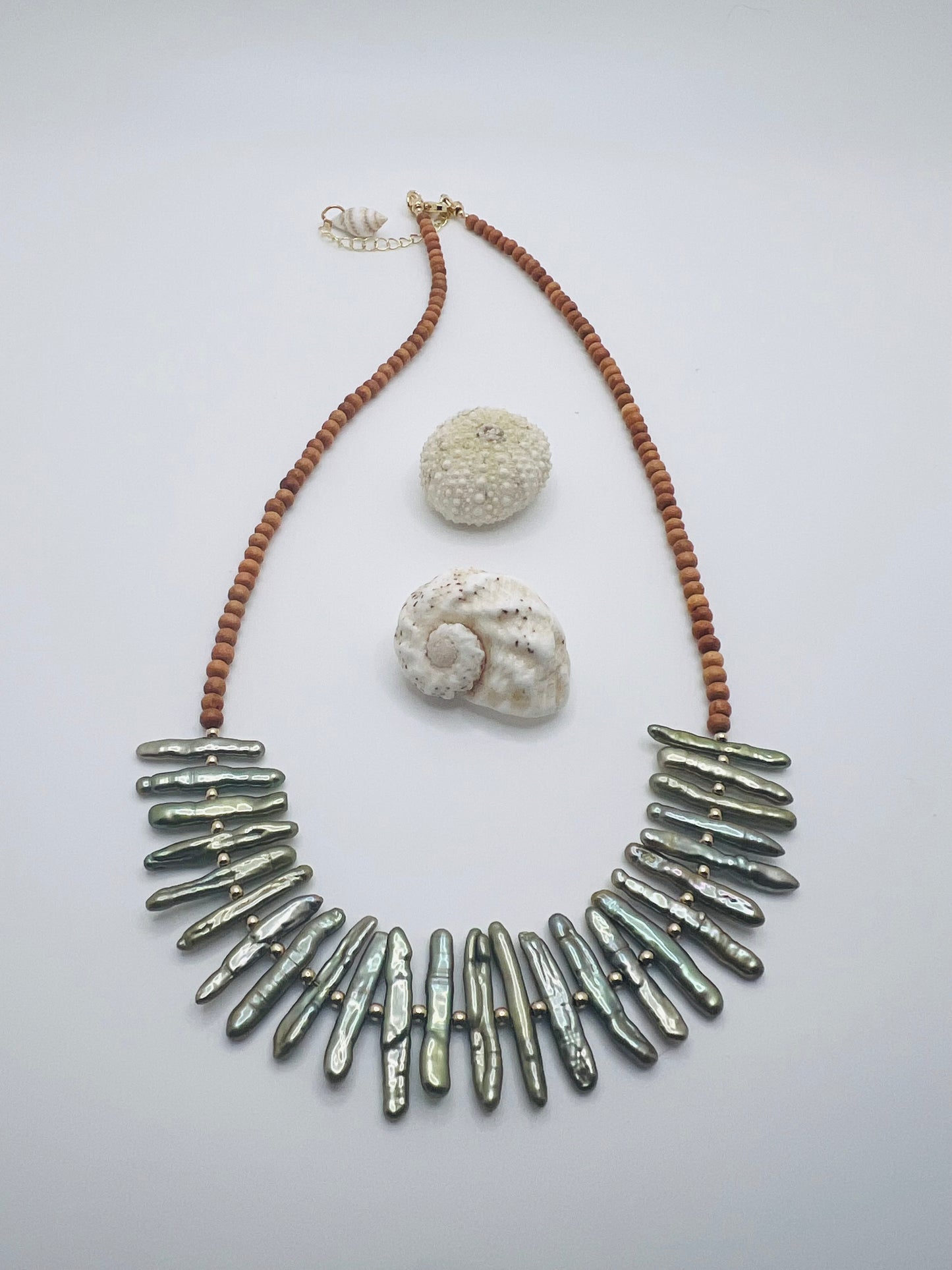 Limu Sandalwood Necklace