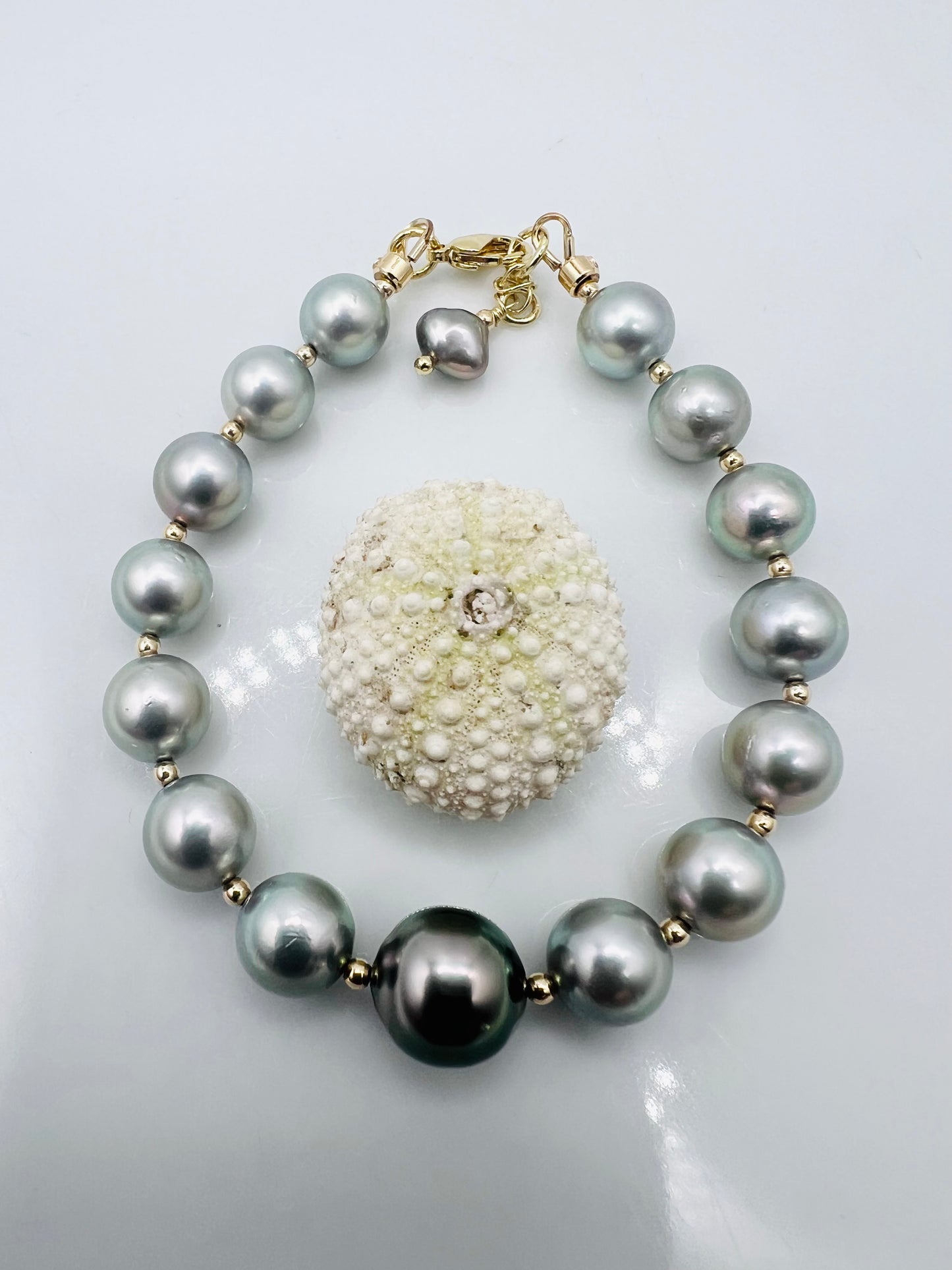 Centerpiece Tahitian Bracelet