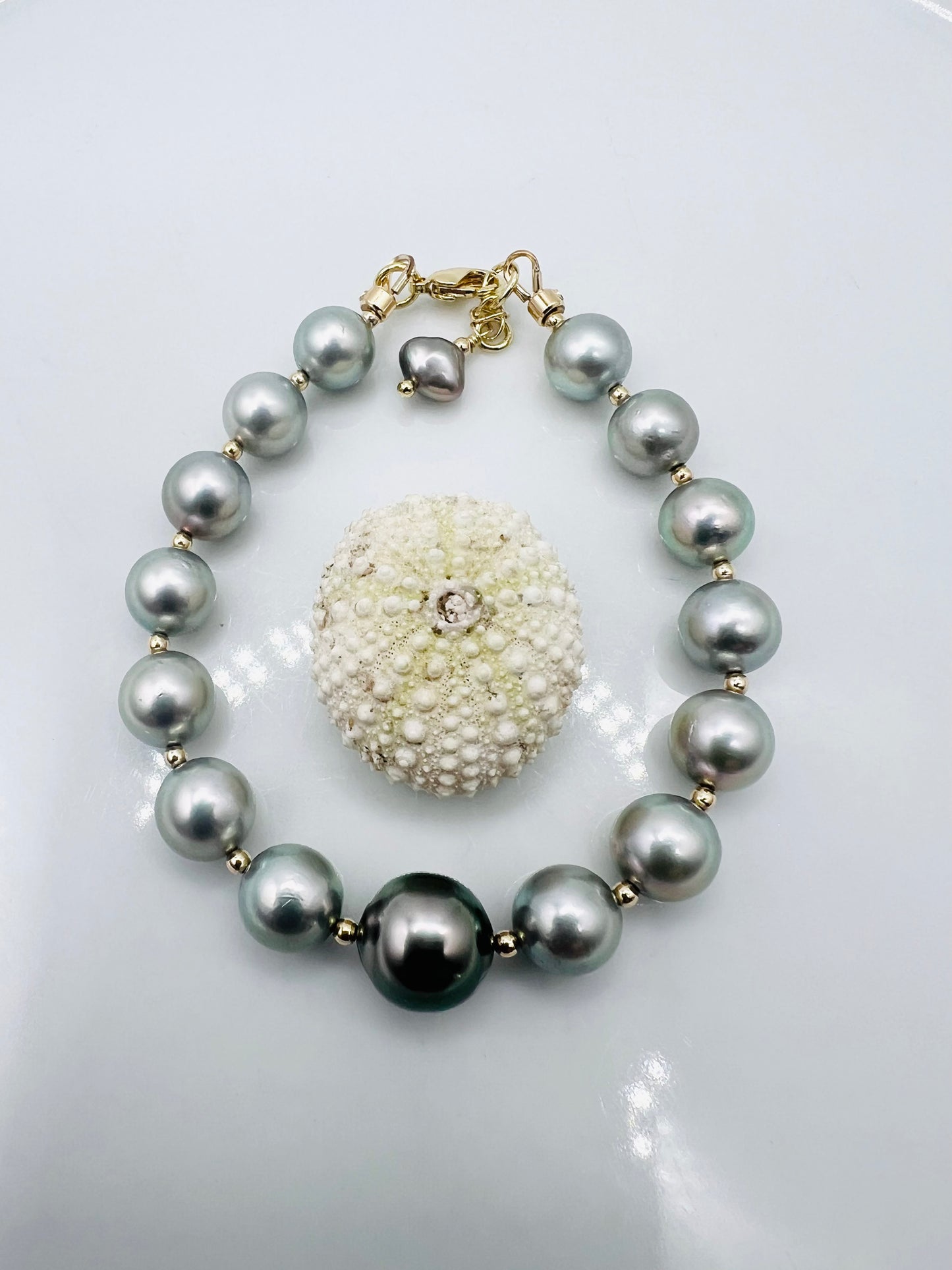 Centerpiece Tahitian Bracelet