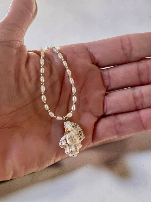 Beach Walk Necklace - Triton