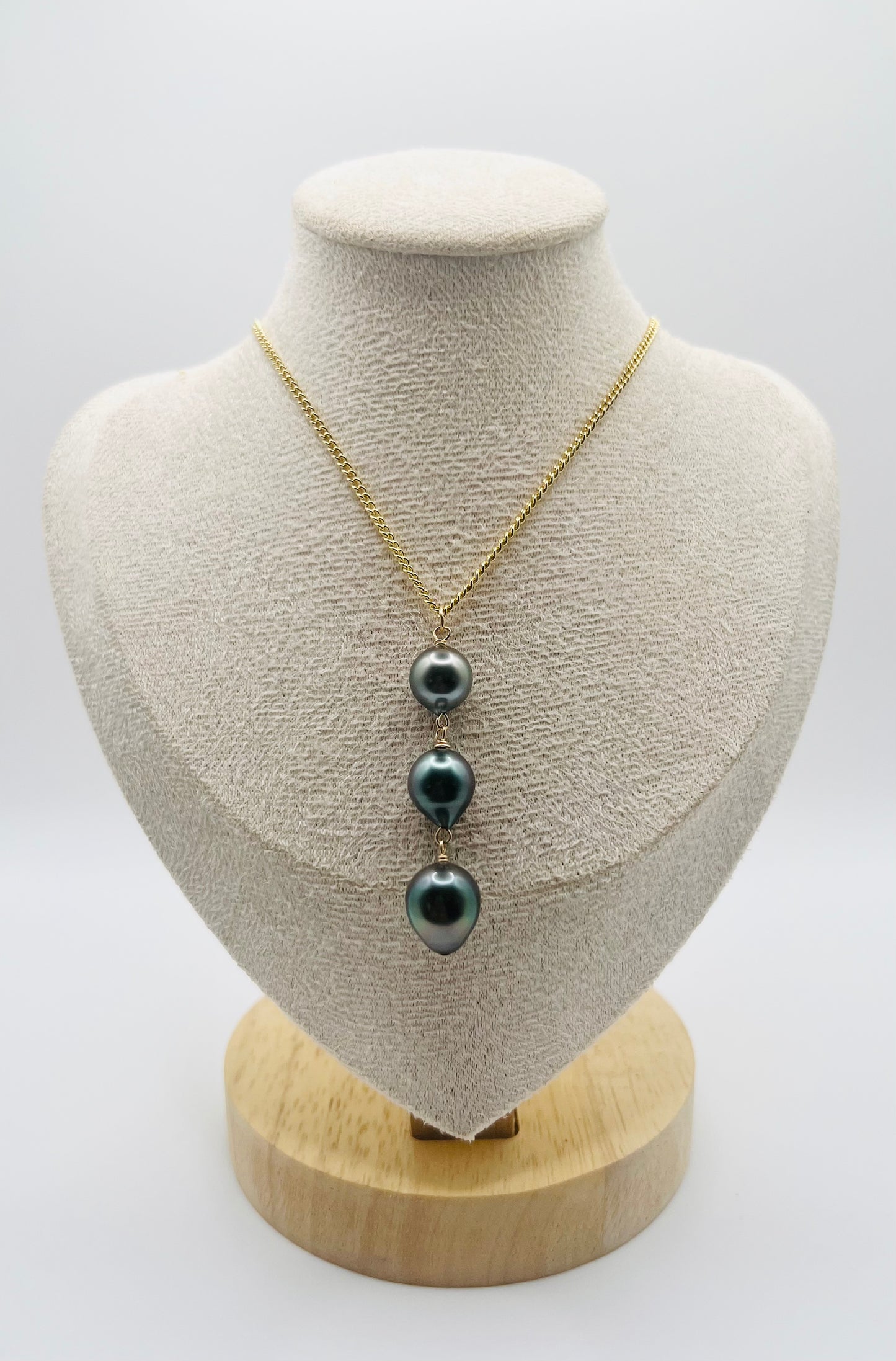 Tahitian Triple Drip Necklace