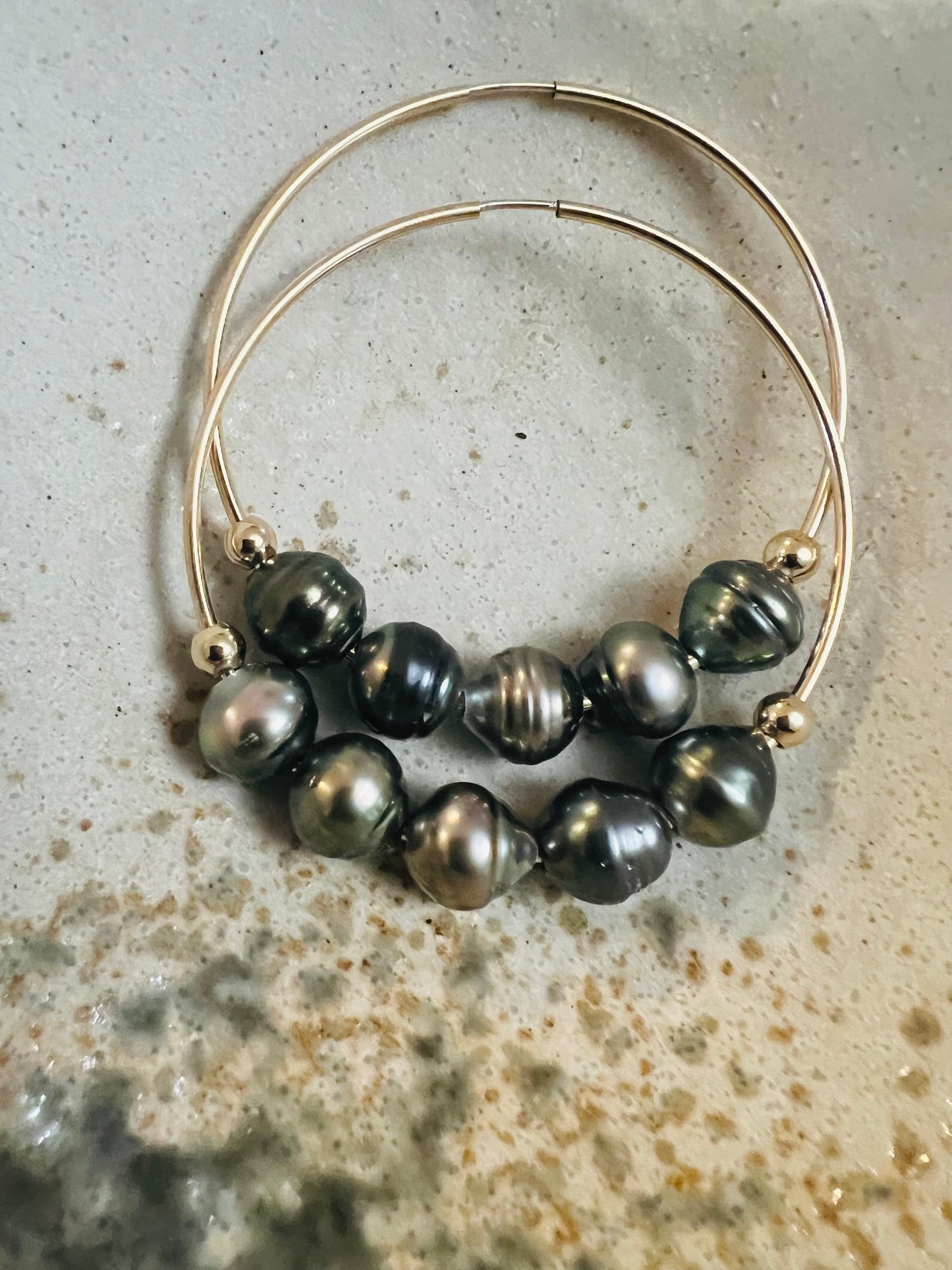 Ombré Tahitian Pearl Hoops