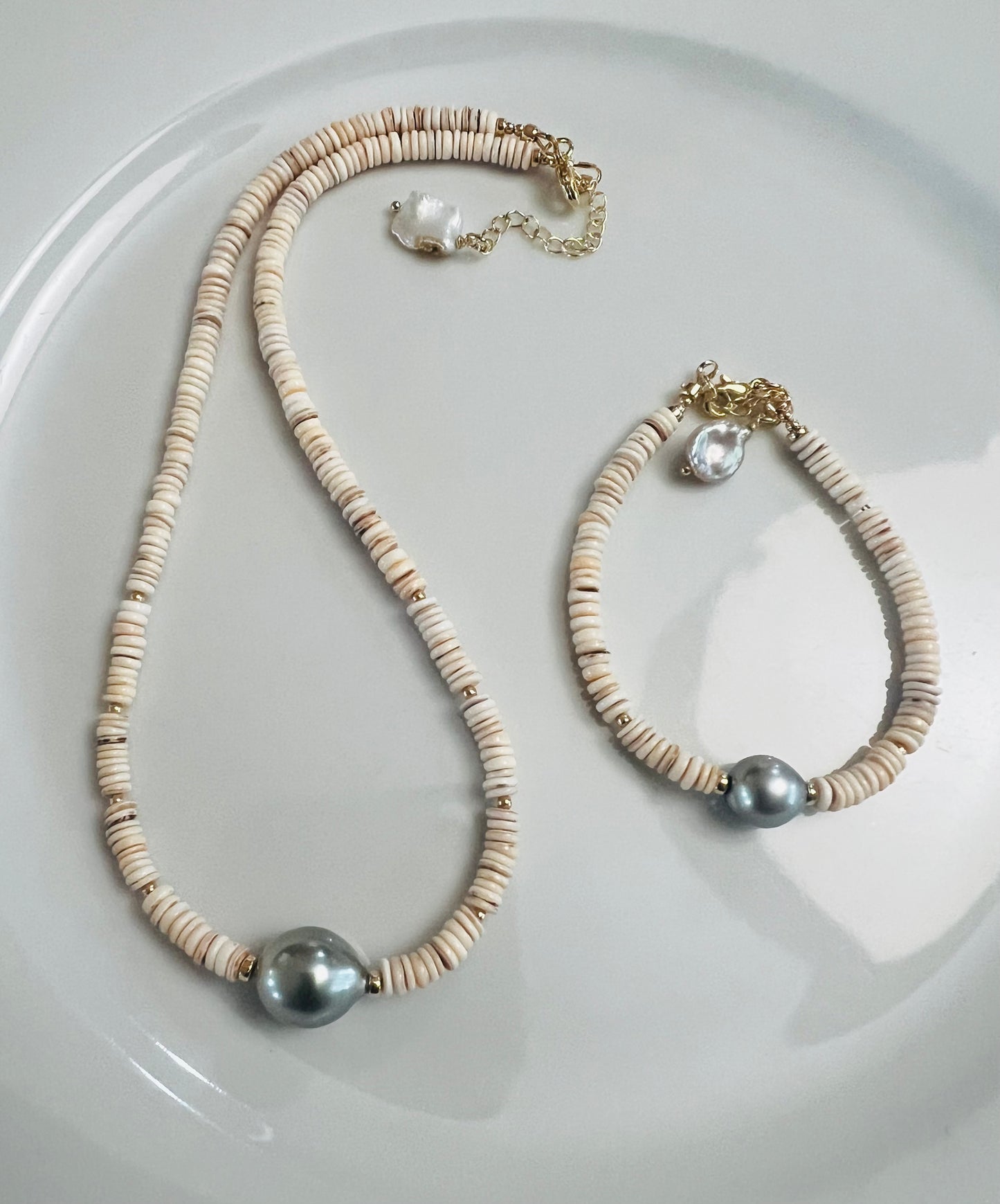 Heishi Shell & Tahitian Choker Necklace