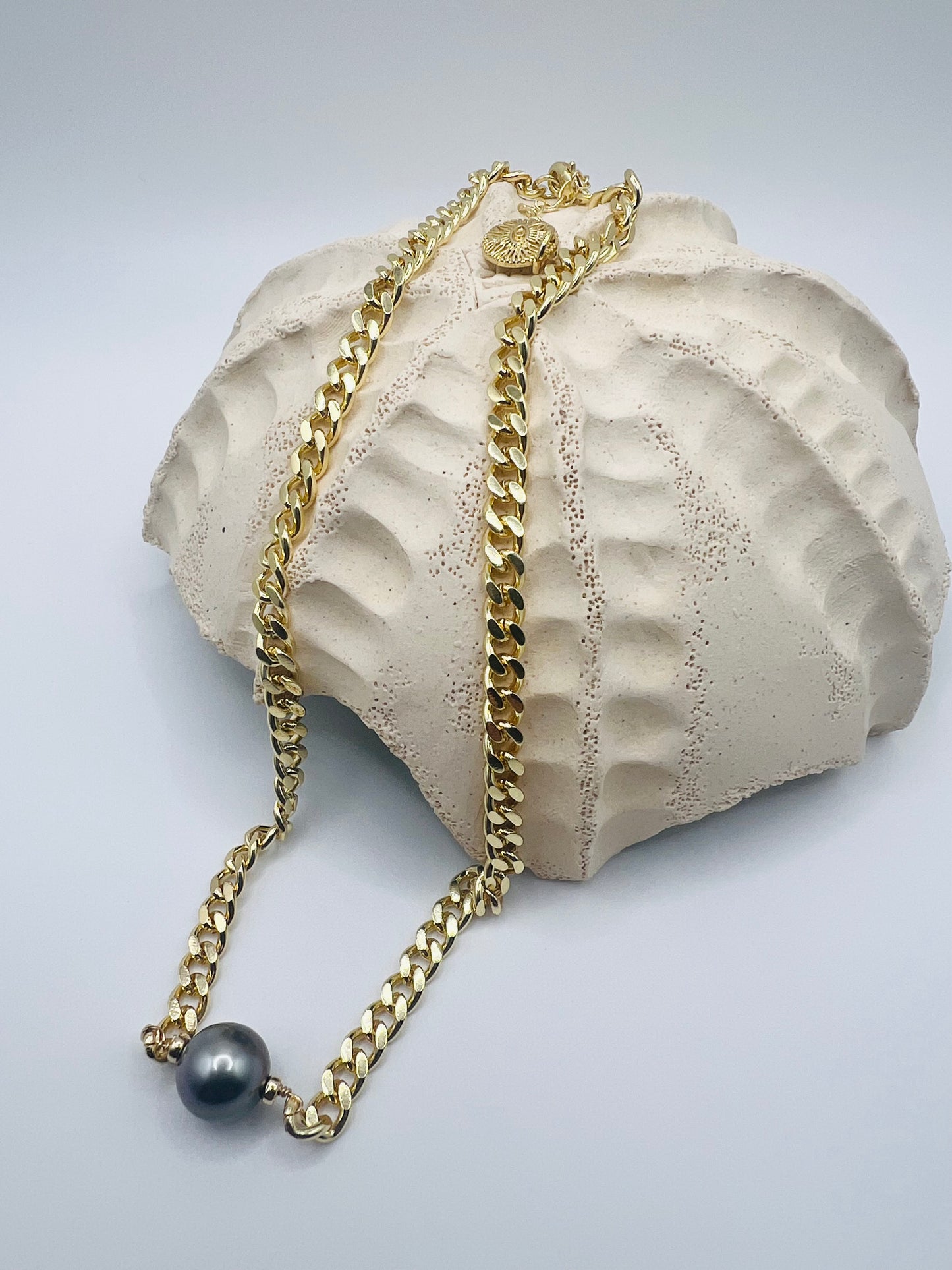 Cuban Tahitian Choker 10mm Gray