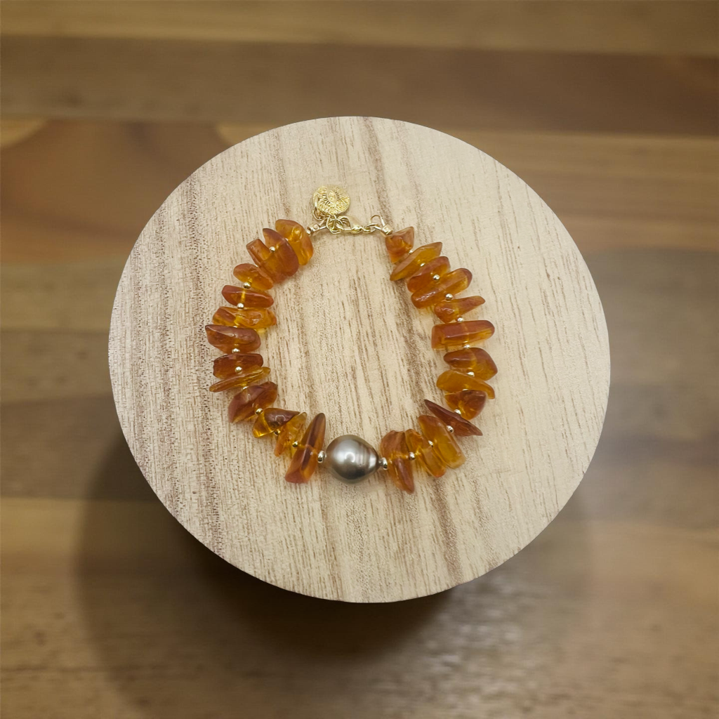 Autumn Tahitian Pearl & Amber Bracelet