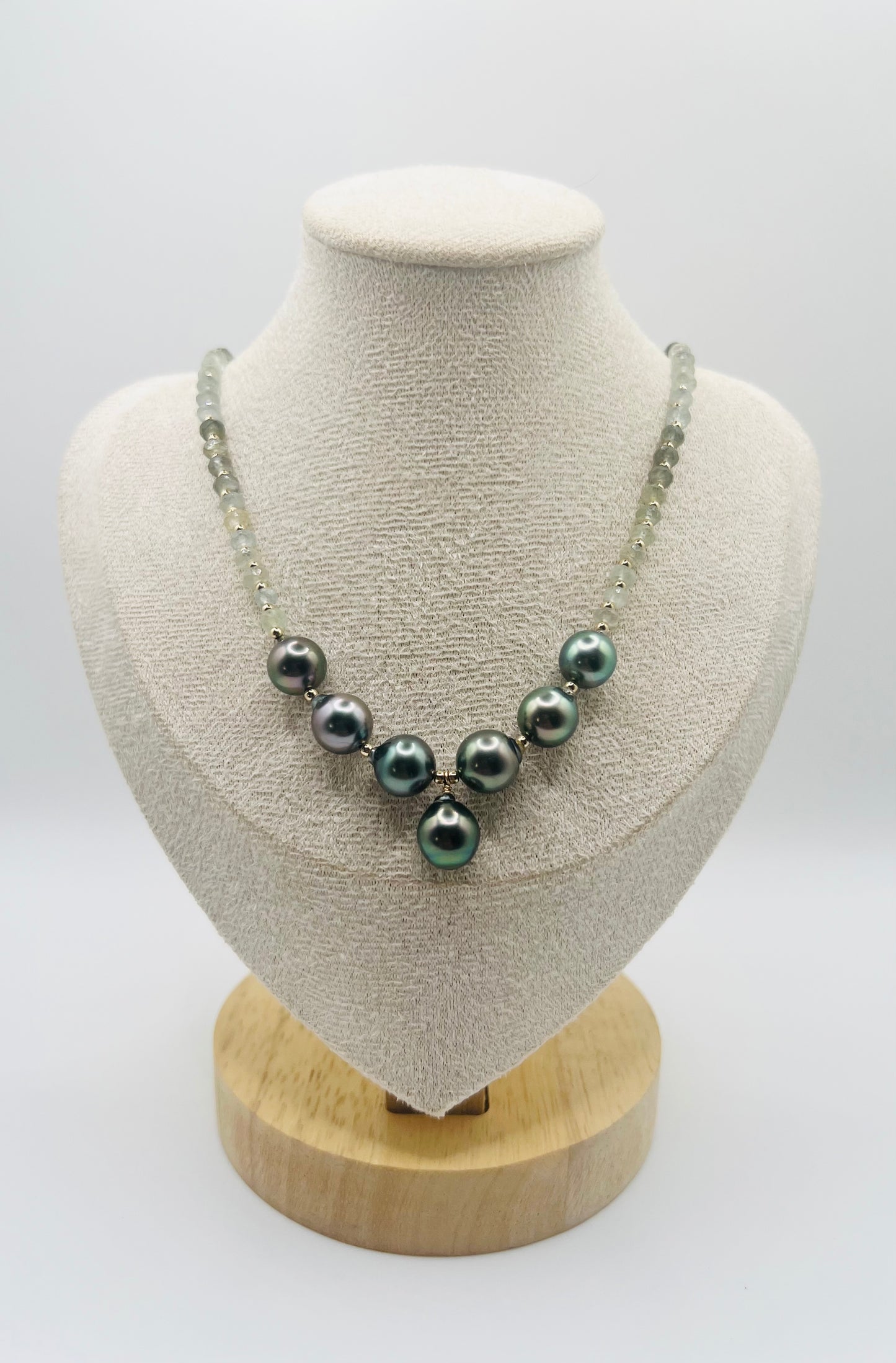 Aqua Dreamy Goddess Necklace - Tahitian