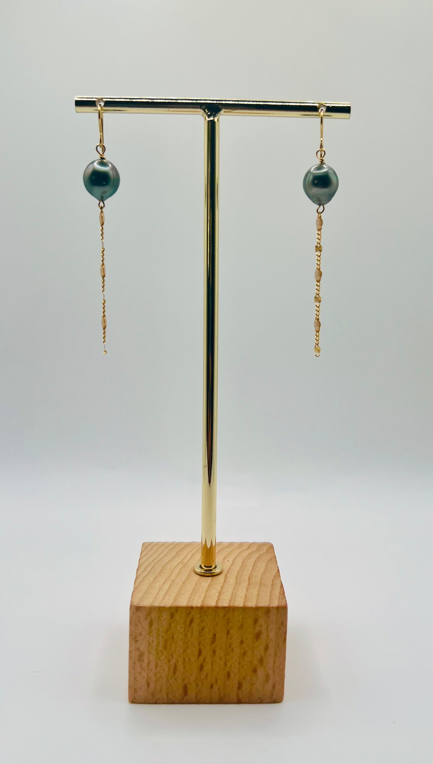 Dreamy Tahitian Chain Earrings