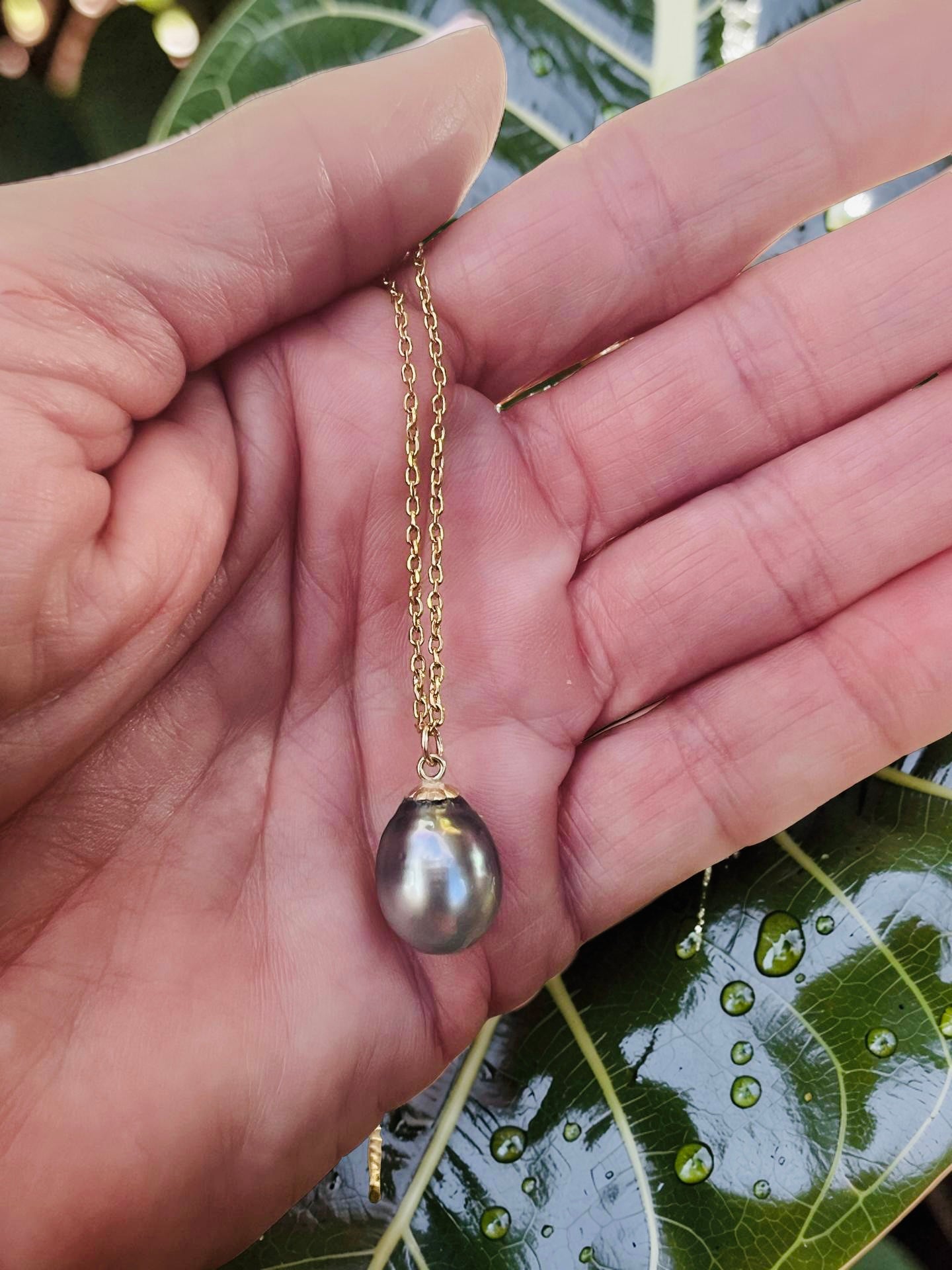 Tahitian Pendant Necklace