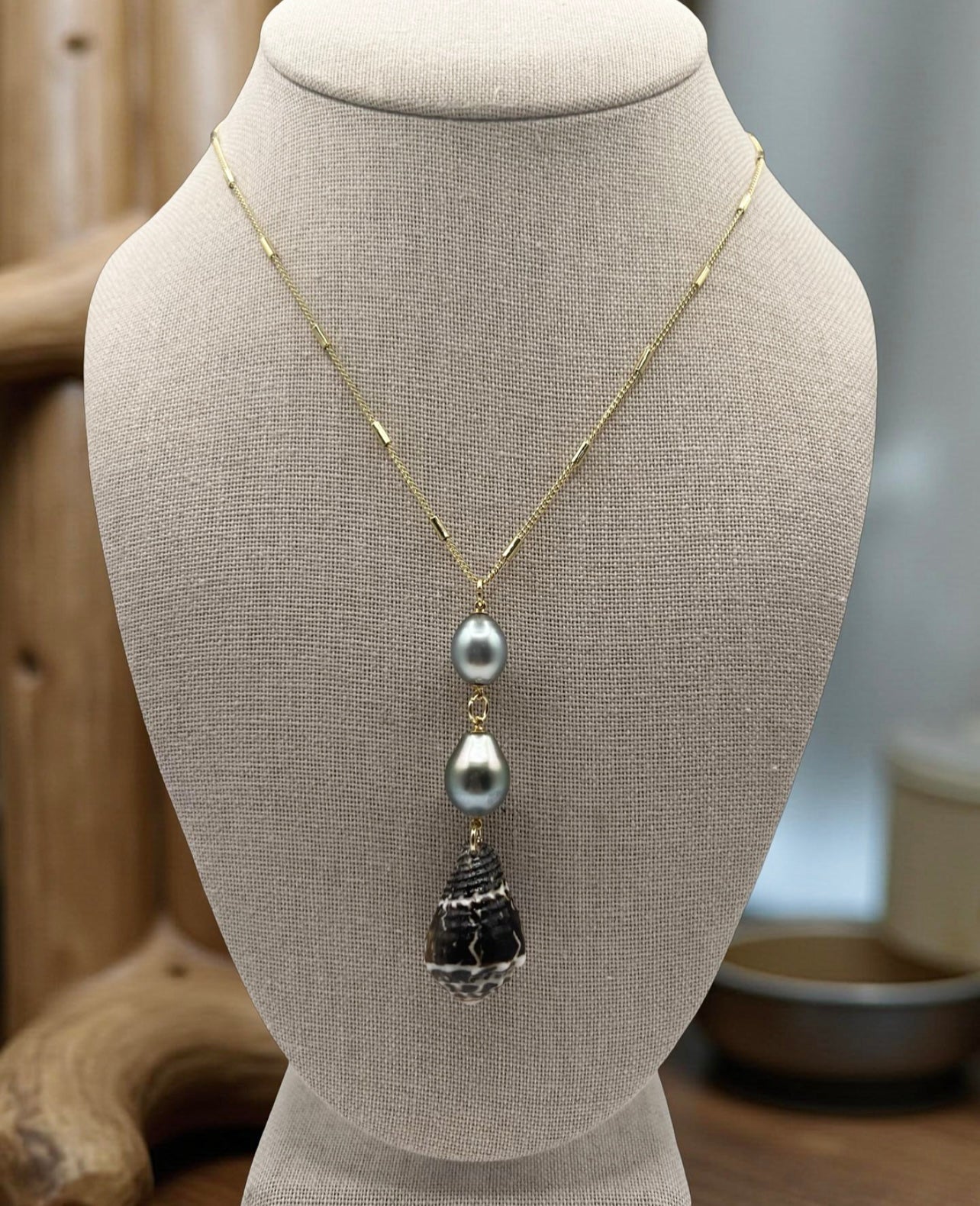Chaldean & Tahitian Pendant Necklace