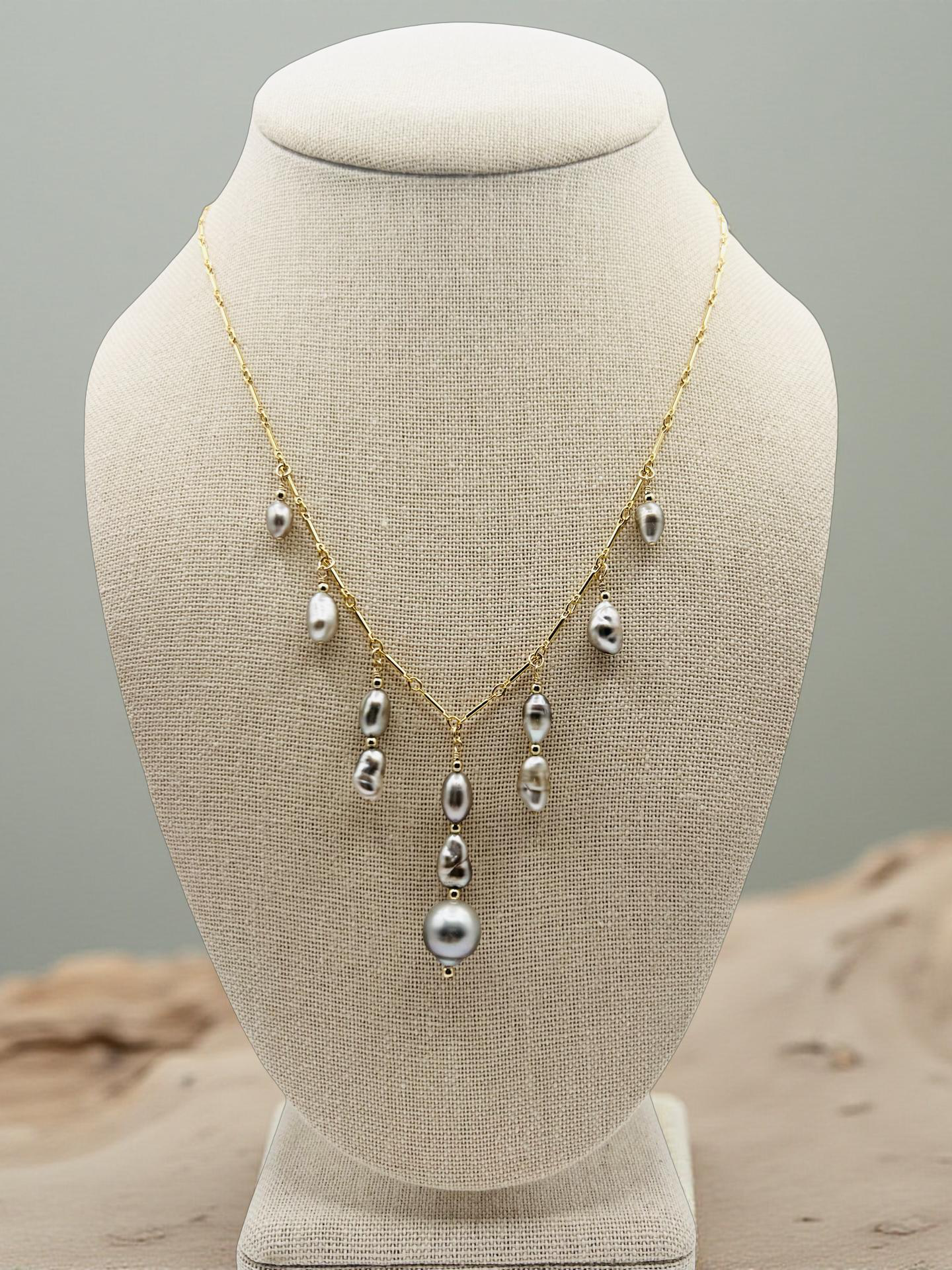 Tahitian Keshi Goddess Necklace