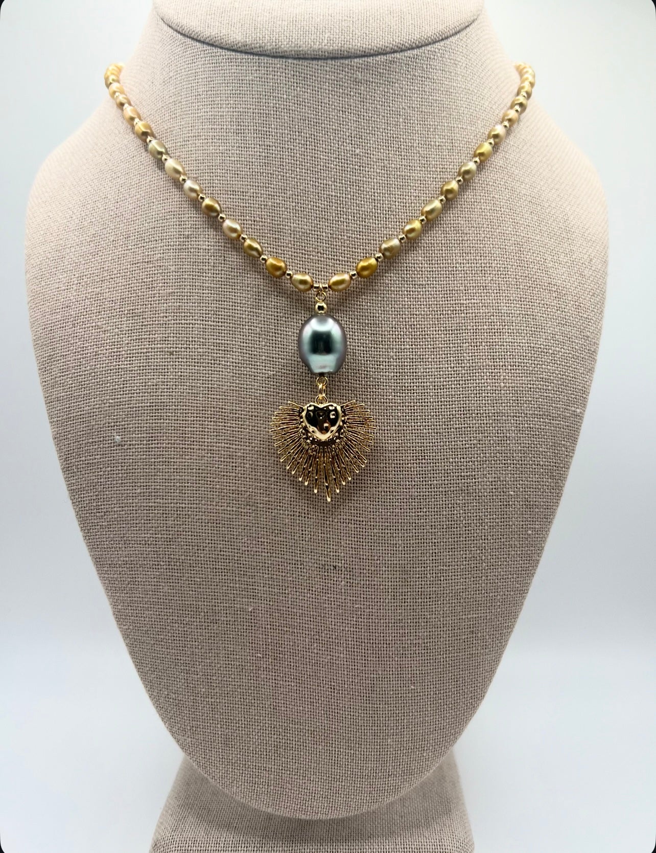 Metallic Starburst Necklace