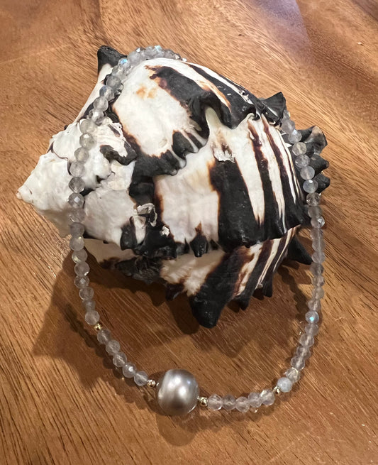 Ua Noe Necklace