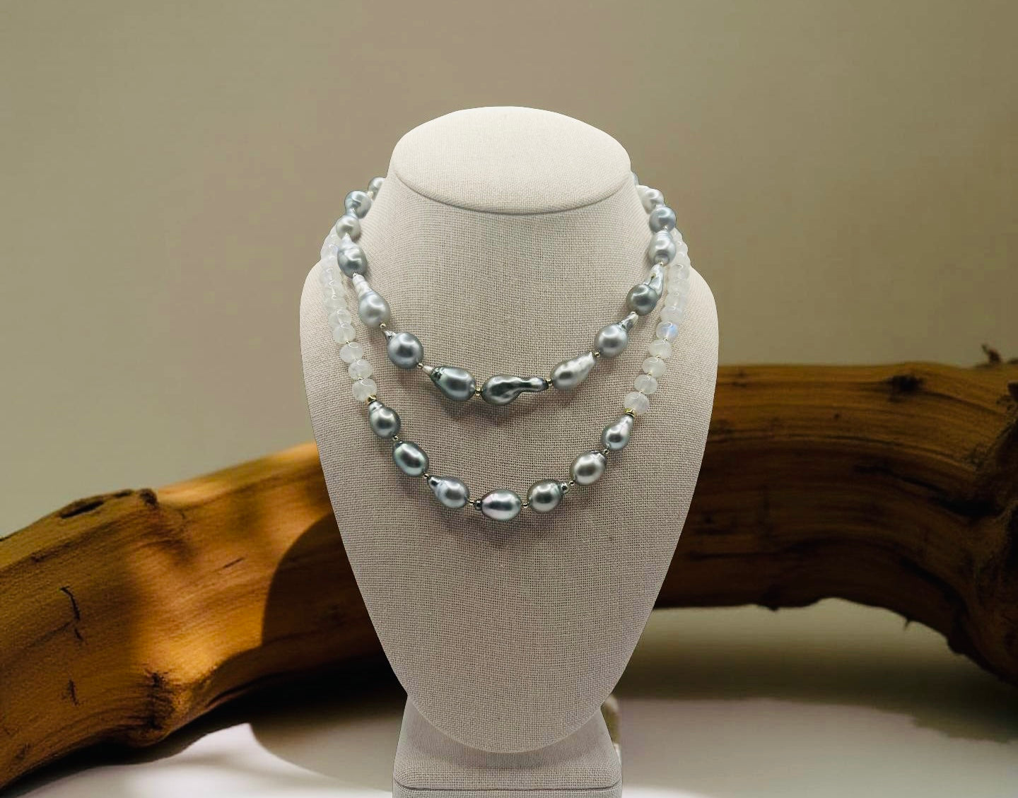 Moonstone & Silver Tahitian Necklace