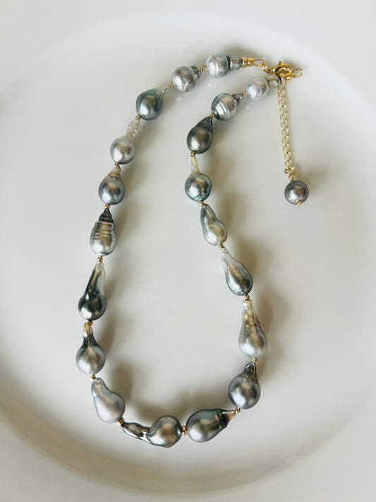 Baroque Tahitian Strand