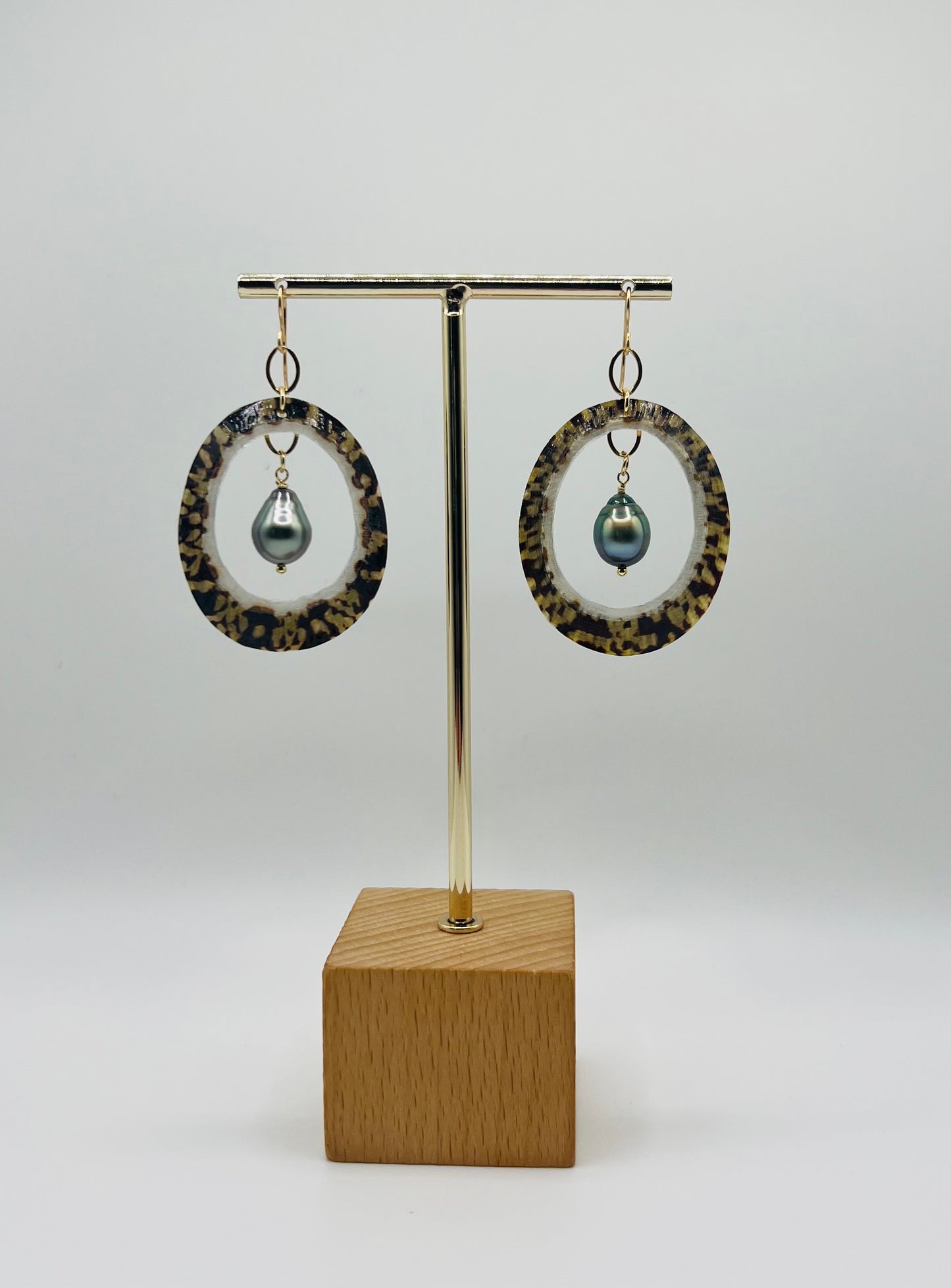 Tahitian ‘Opihi Earrings