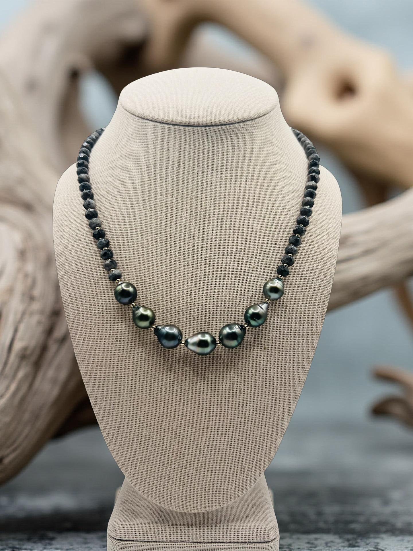 Fa-La-Labradorite Necklace