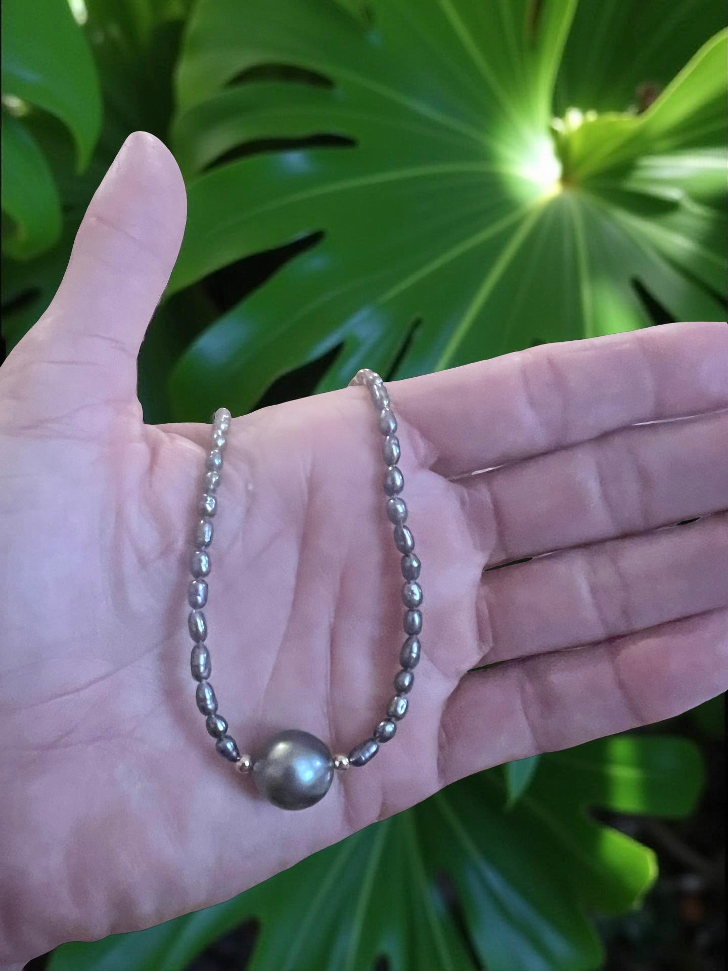 Bombucha Solitaire Necklace
