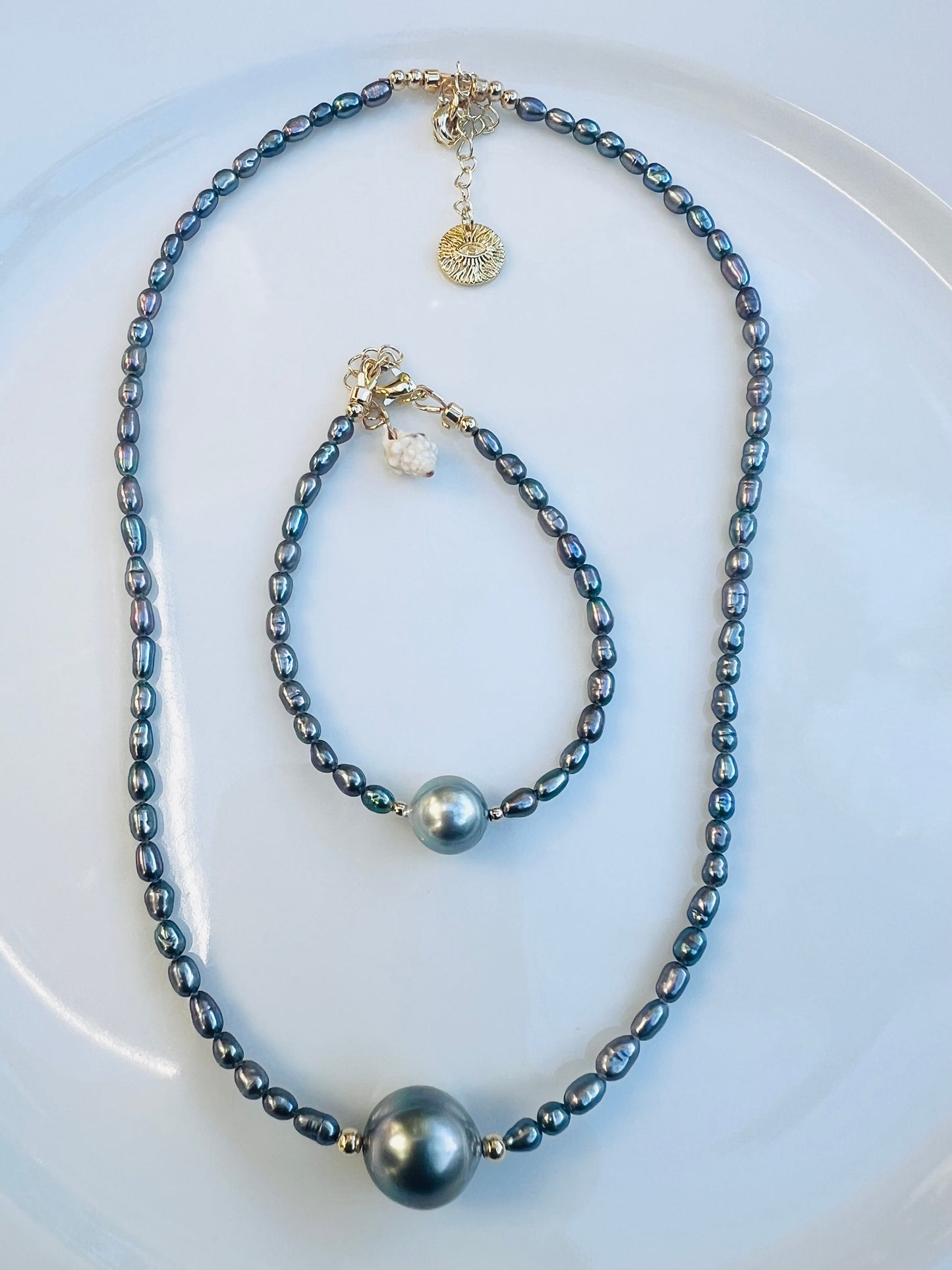 Holiday Dreams Bracelet - Dark