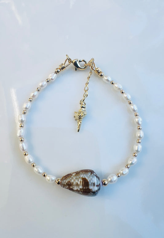 Holiday Shell Bracelet - White