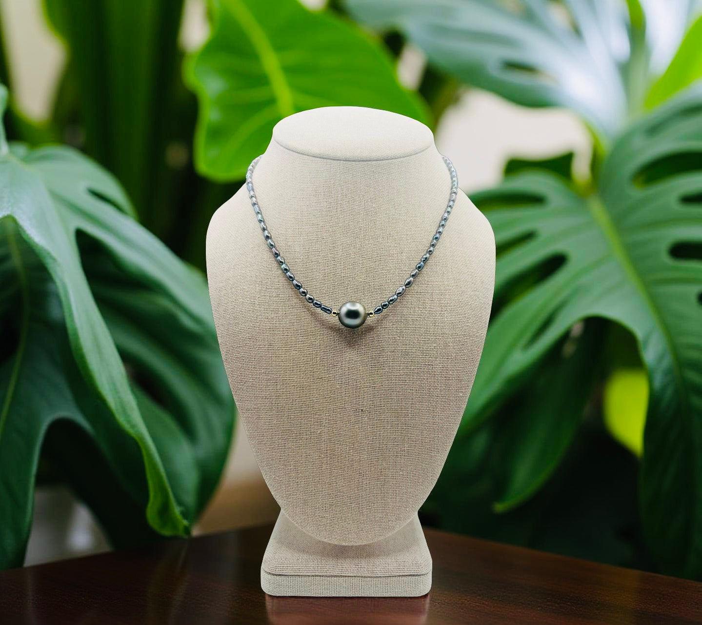 Bombucha Solitaire Necklace