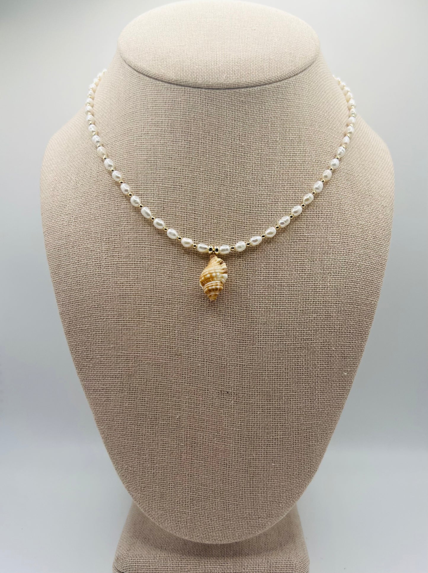 Triton & Pearl Necklace - Cinnamon