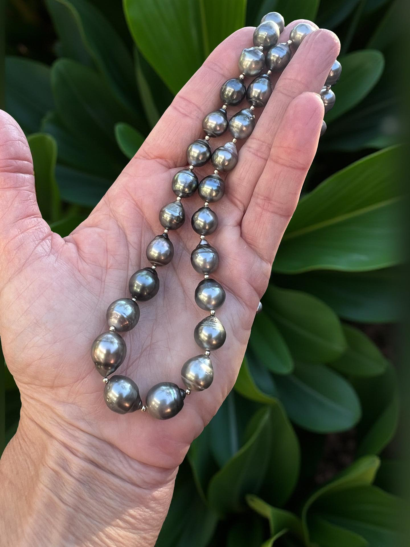 Baroque Tahitian Long Strand