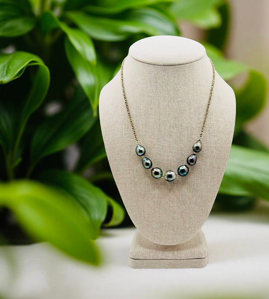 Holidaze 🥂 Tahitian Necklace