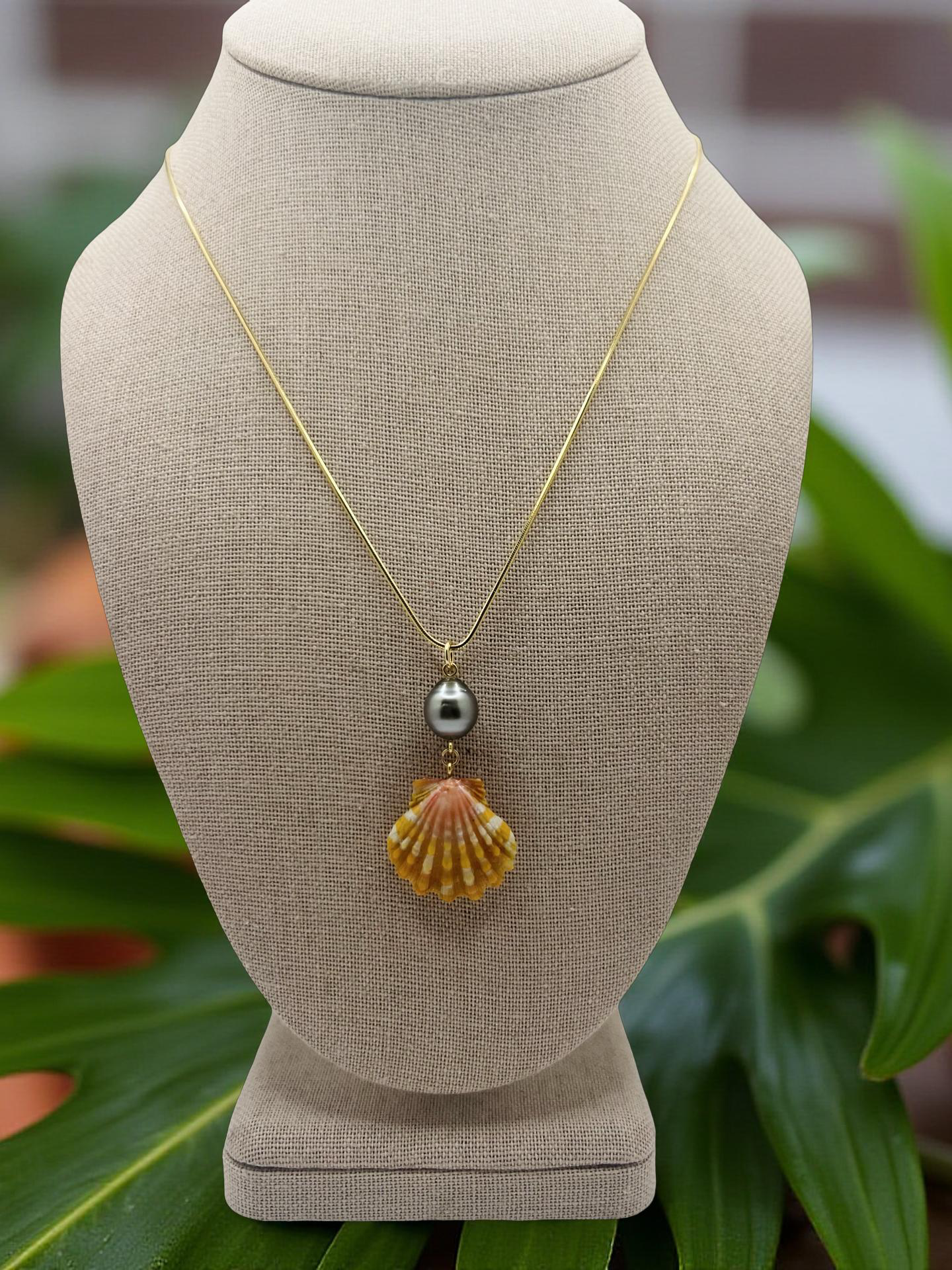 Sunrise & Tahitian Pendant Necklace